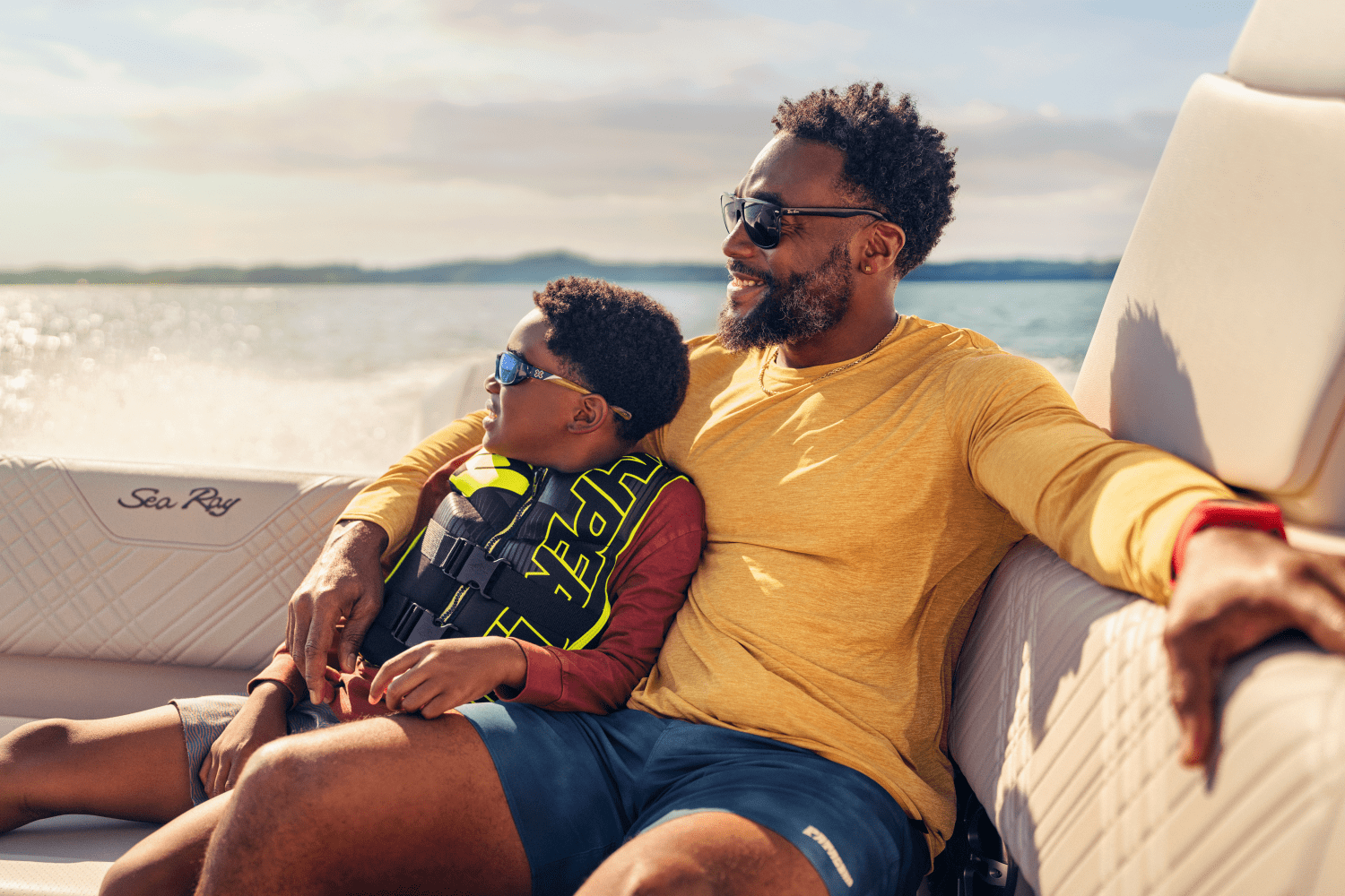 2026 Sea Ray SDX 230 Outboard Image Thumbnail #13