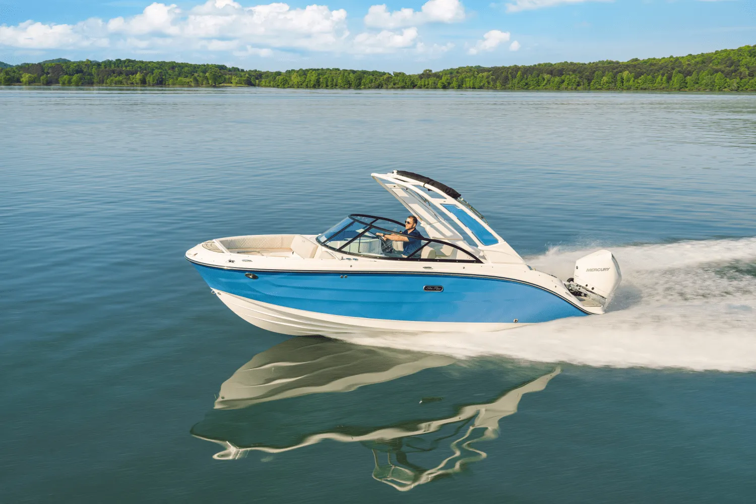 2026 Sea Ray SDX 230 Outboard Image Thumbnail #0