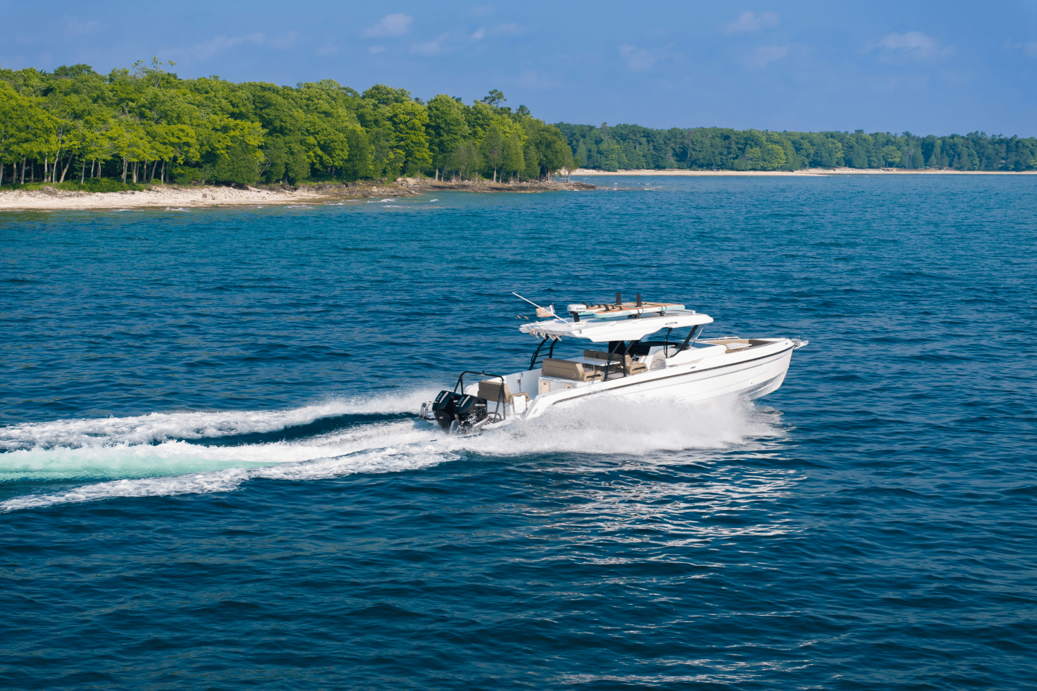 2026 Cruisers Yachts 38 VTR Image Thumbnail #36