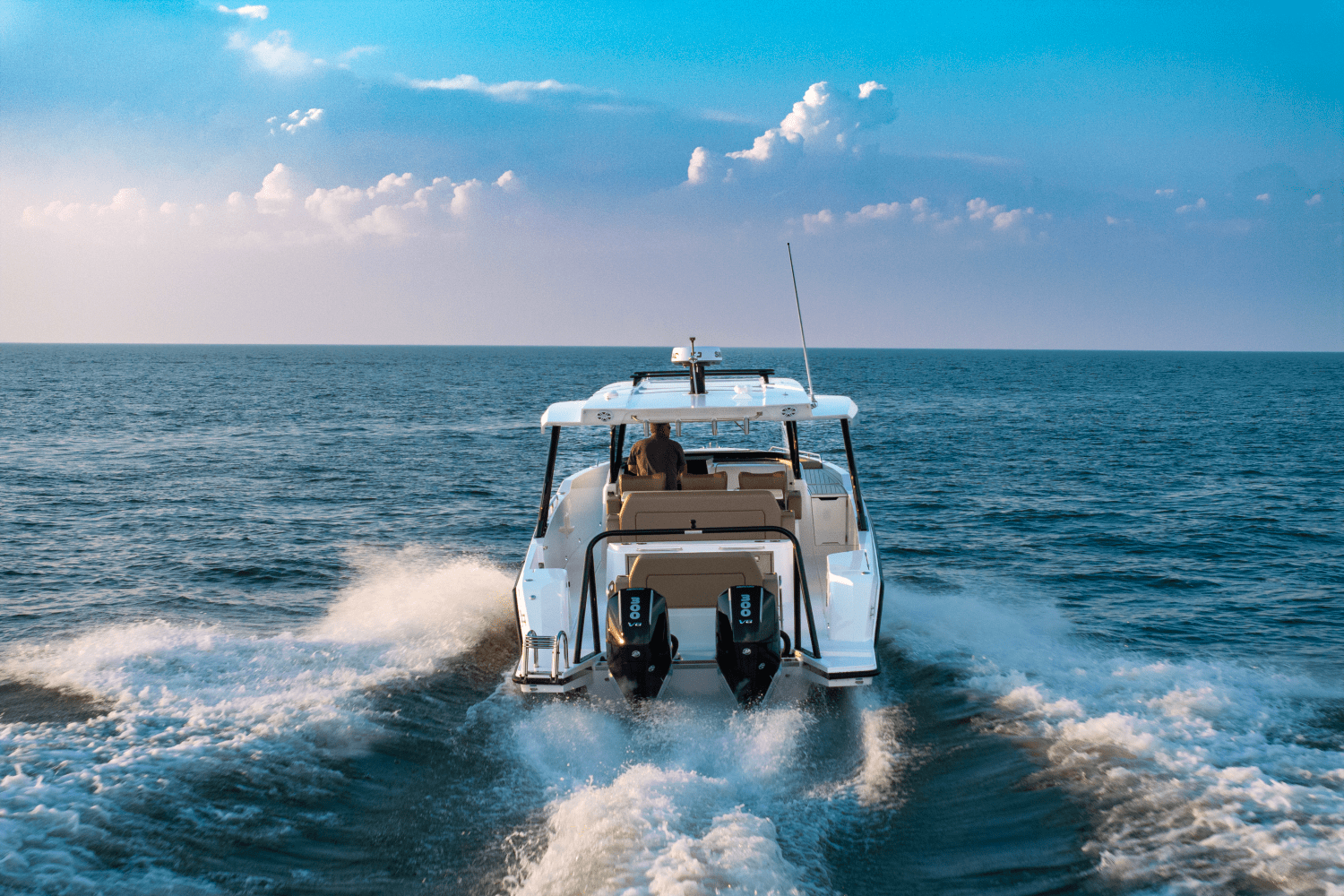 2026 Cruisers Yachts 38 VTR Image Thumbnail #38