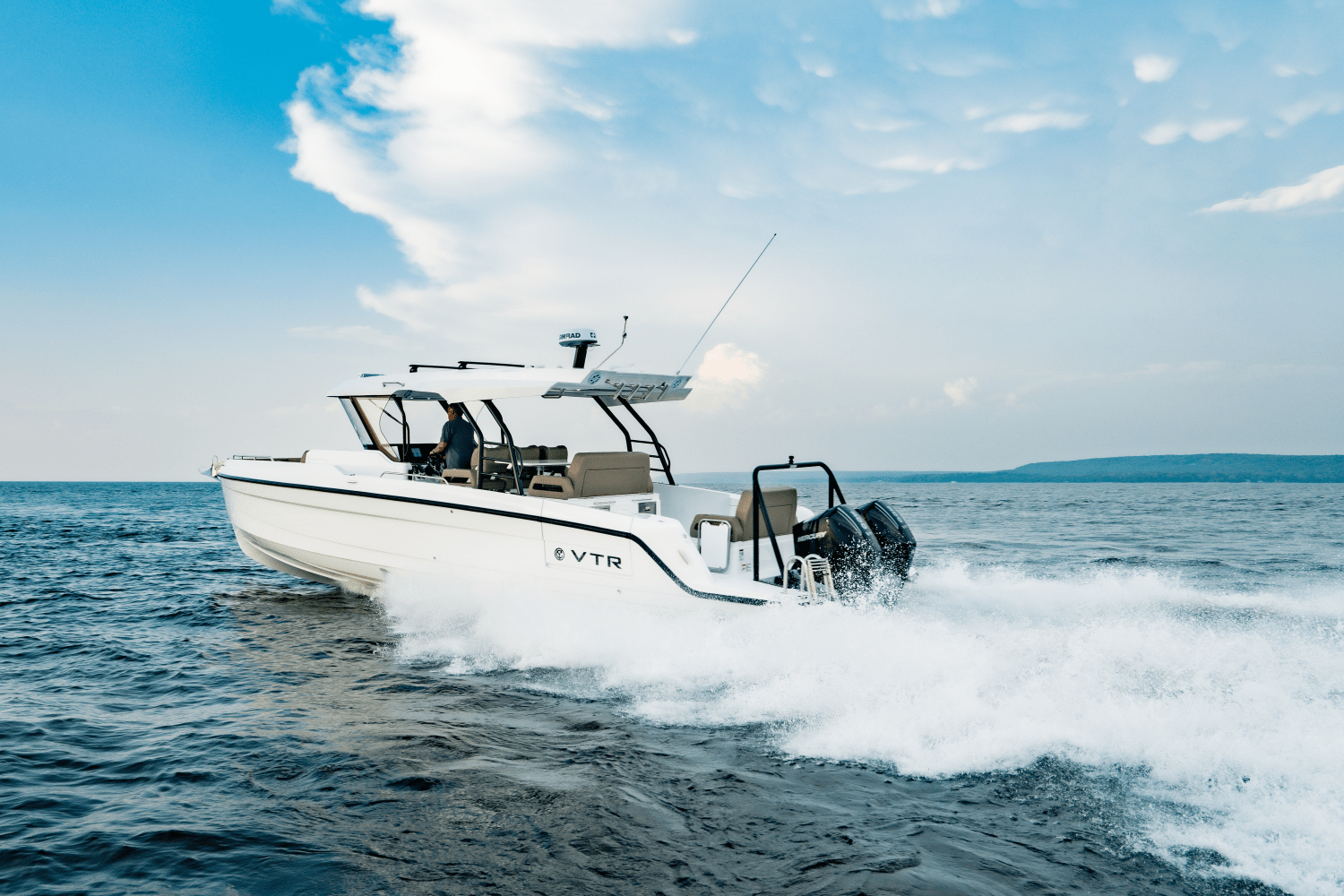 2026 Cruisers Yachts 38 VTR Image Thumbnail #40