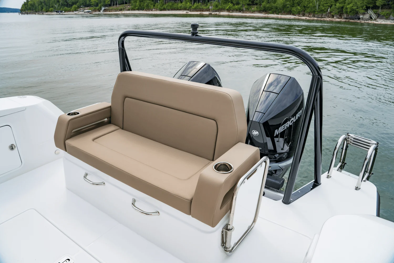 2026 Cruisers Yachts 38 VTR Image Thumbnail #8