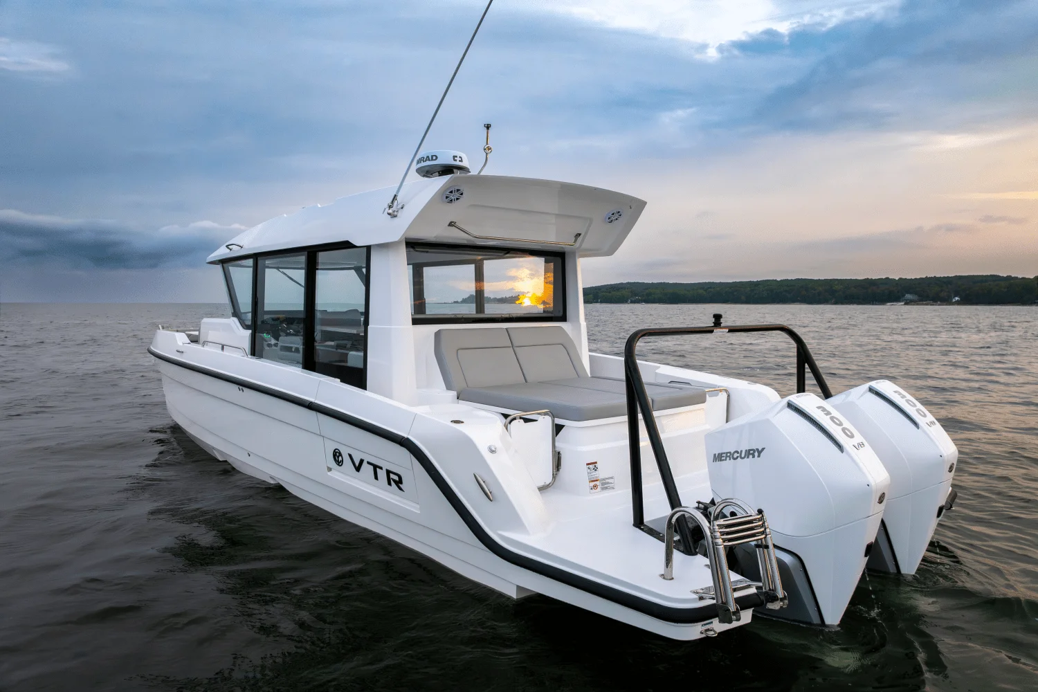 2026 Cruisers Yachts 38 VTR EC Image Thumbnail #4