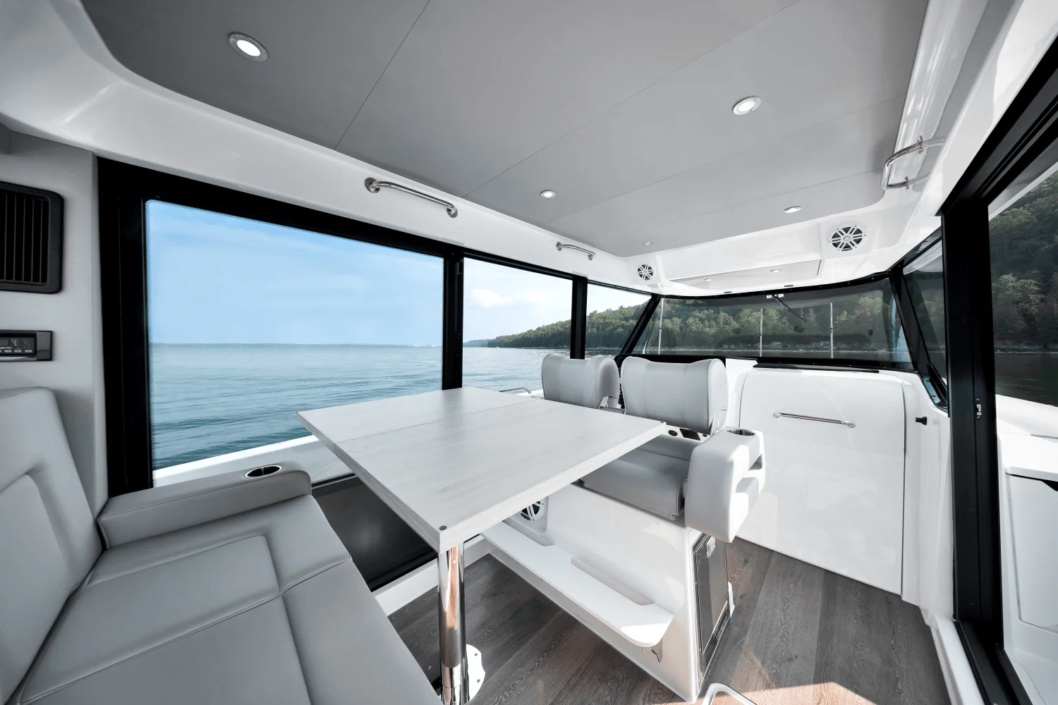 2026 Cruisers Yachts 38 VTR EC Image Thumbnail #17