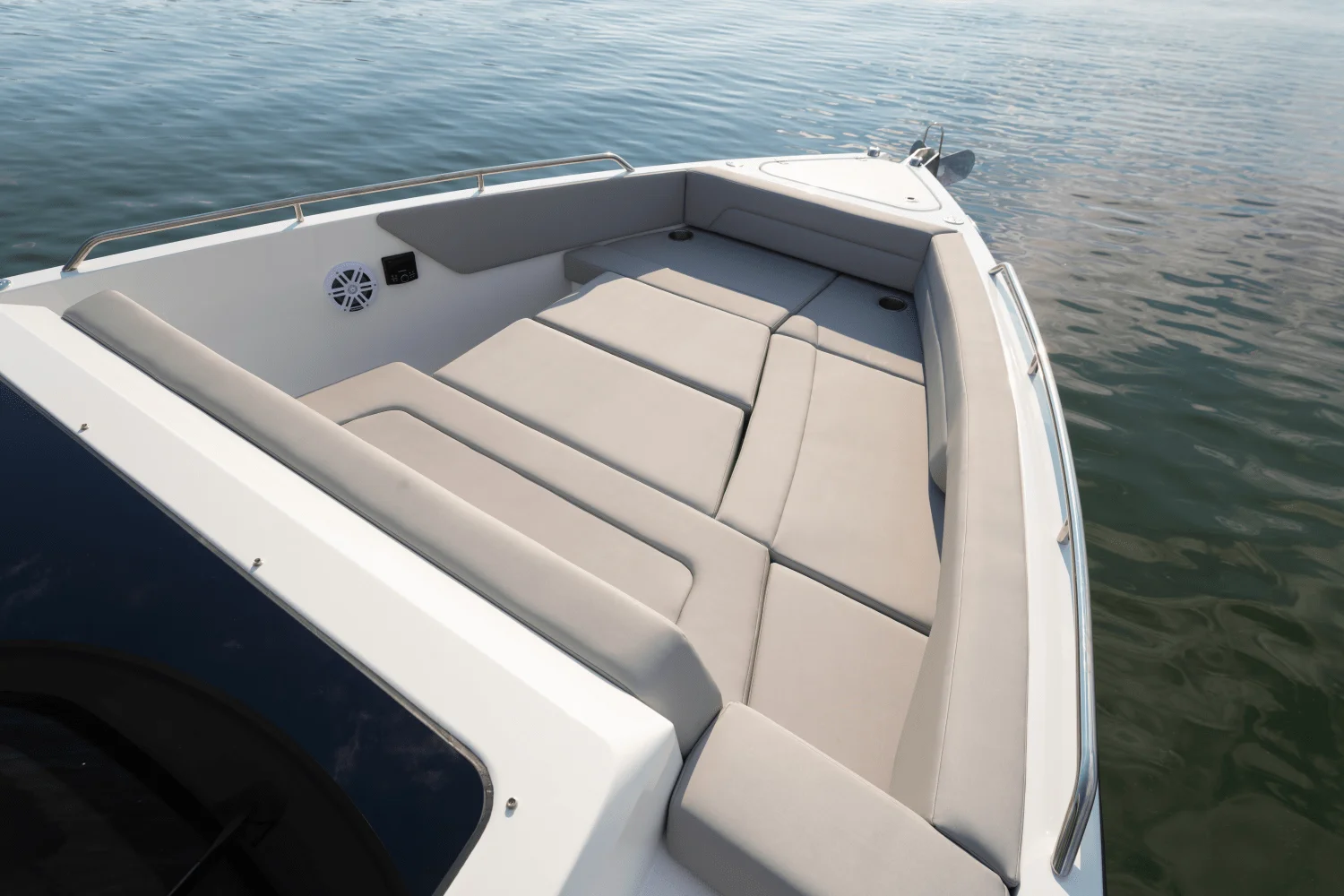 2026 Cruisers Yachts 38 VTR EC Image Thumbnail #20