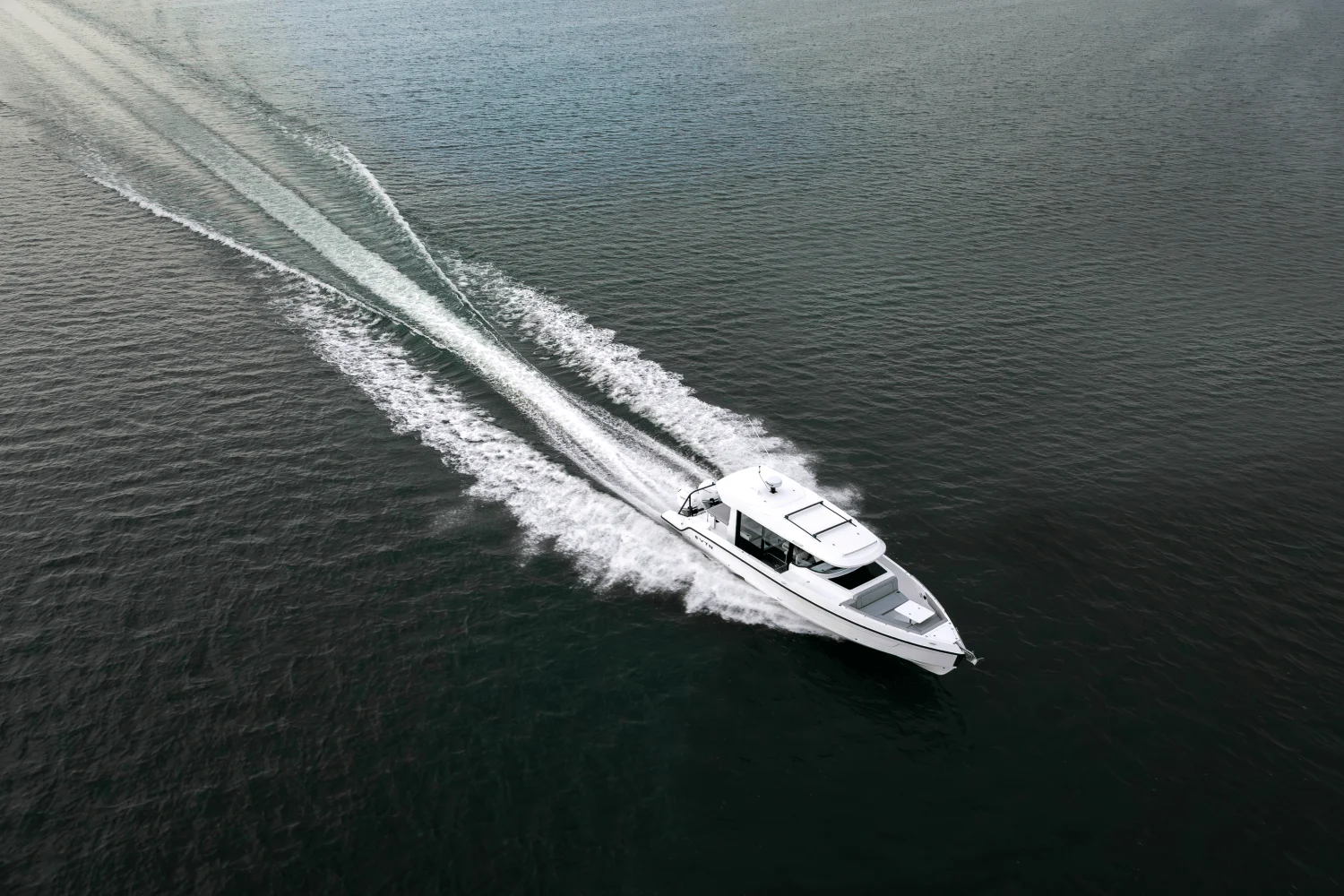 2026 Cruisers Yachts 38 VTR EC Image Thumbnail #36