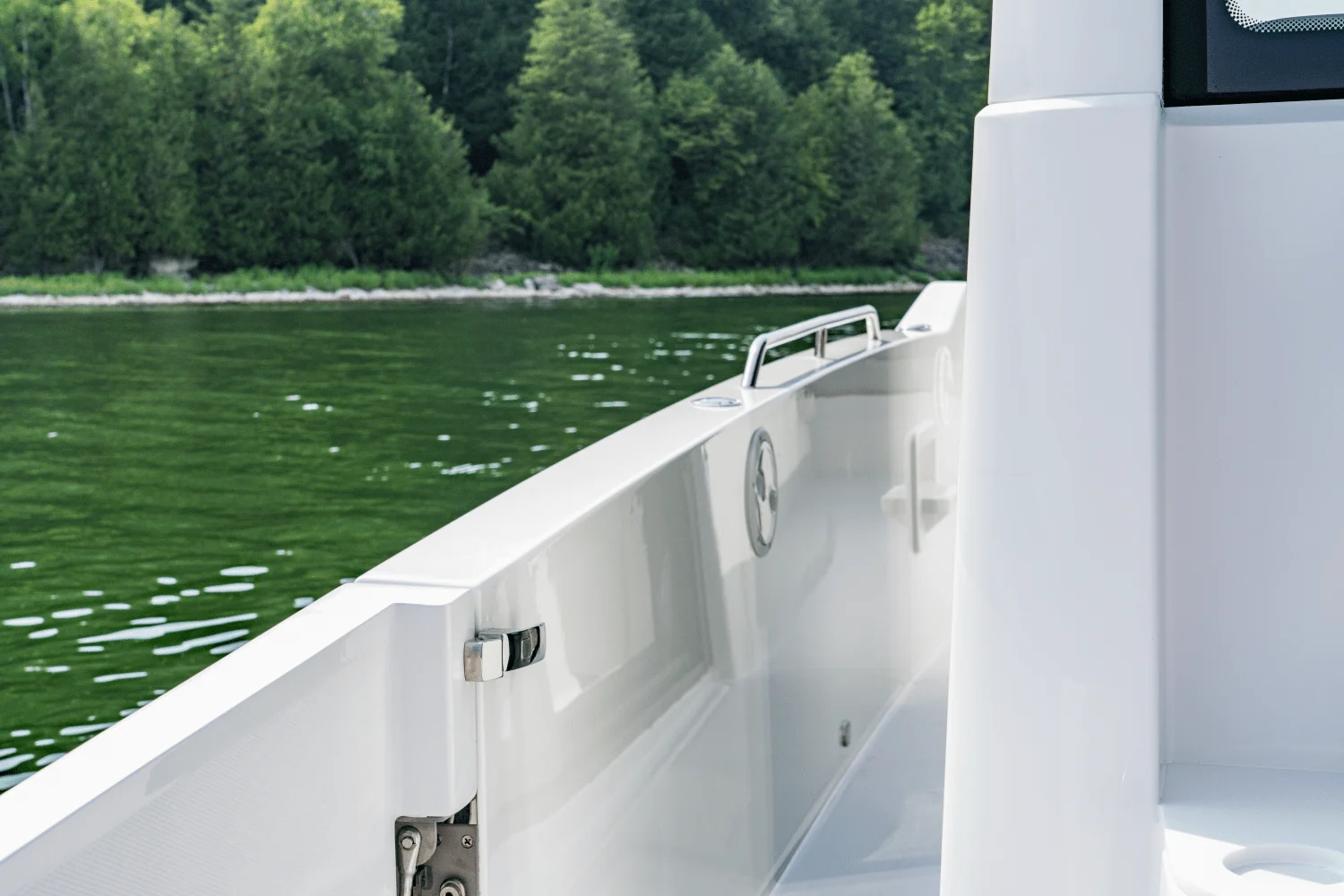 2026 Cruisers Yachts 38 VTR EC Image Thumbnail #18