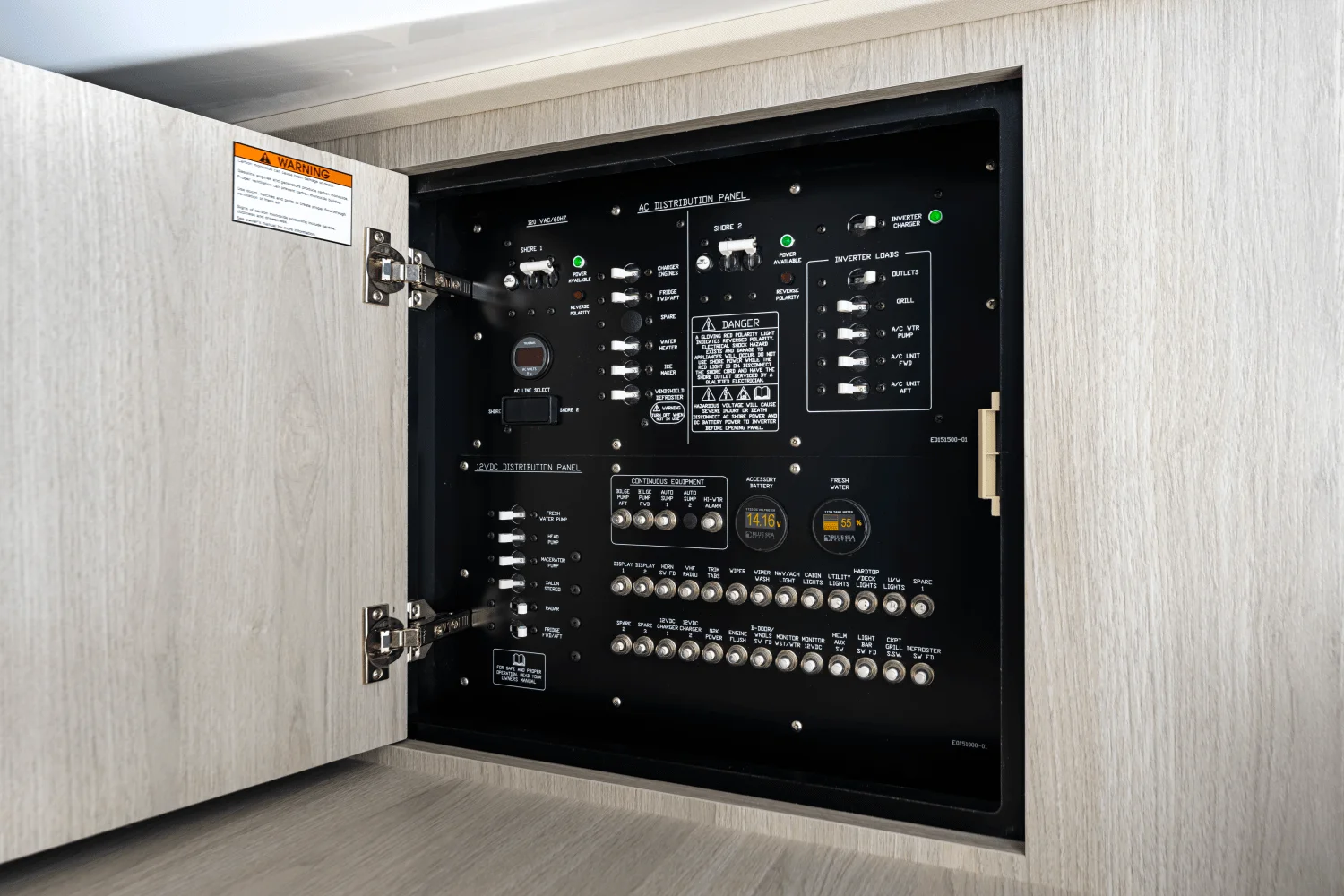 2026 Cruisers Yachts 38 VTR EC Image Thumbnail #31