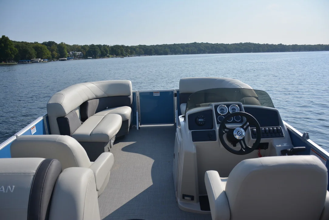 2026 Sylvan Mirage 822 LZ Image Thumbnail #4