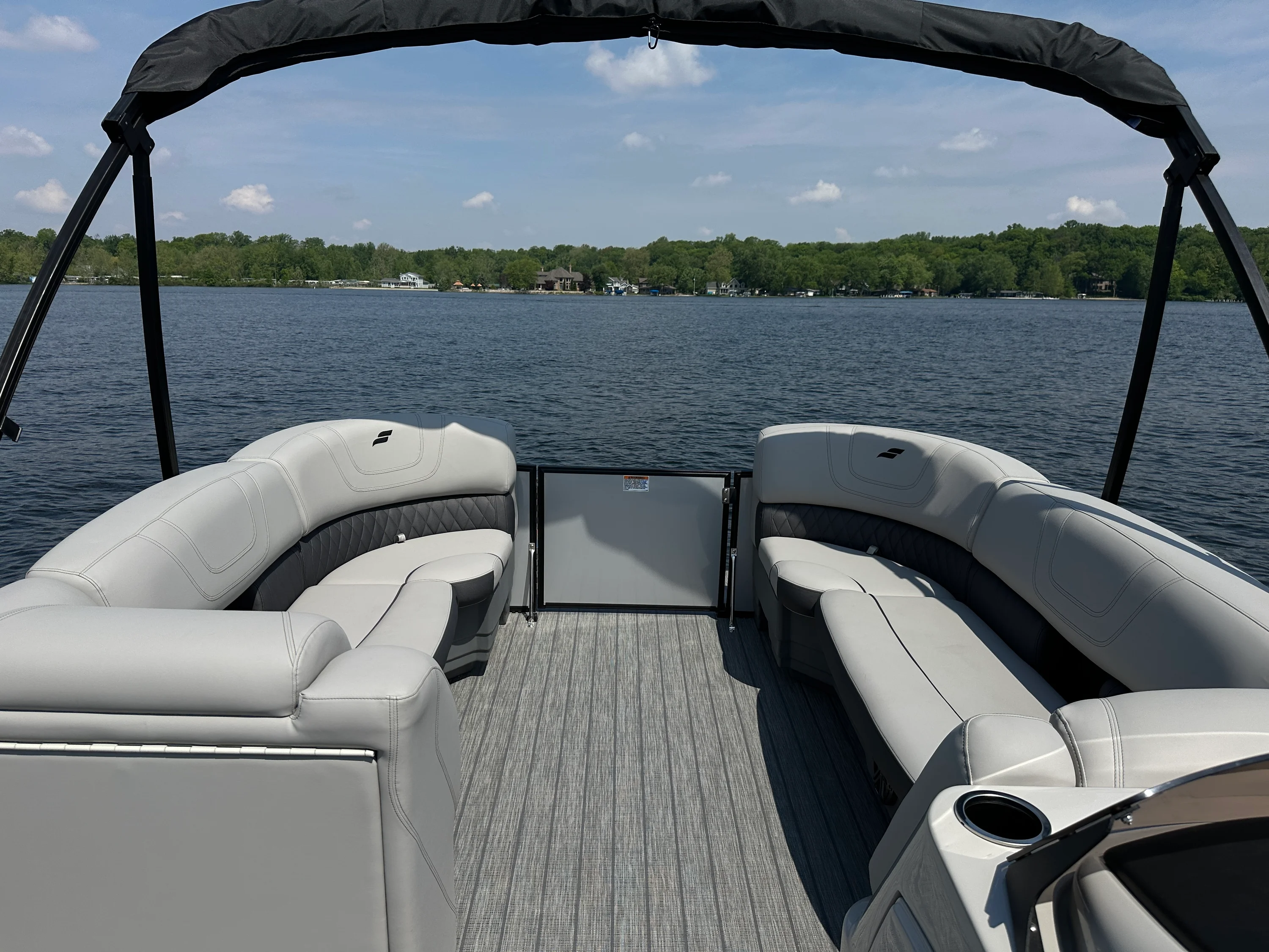 2026 Starcraft SLS 5 Q DH WT Image Thumbnail #2