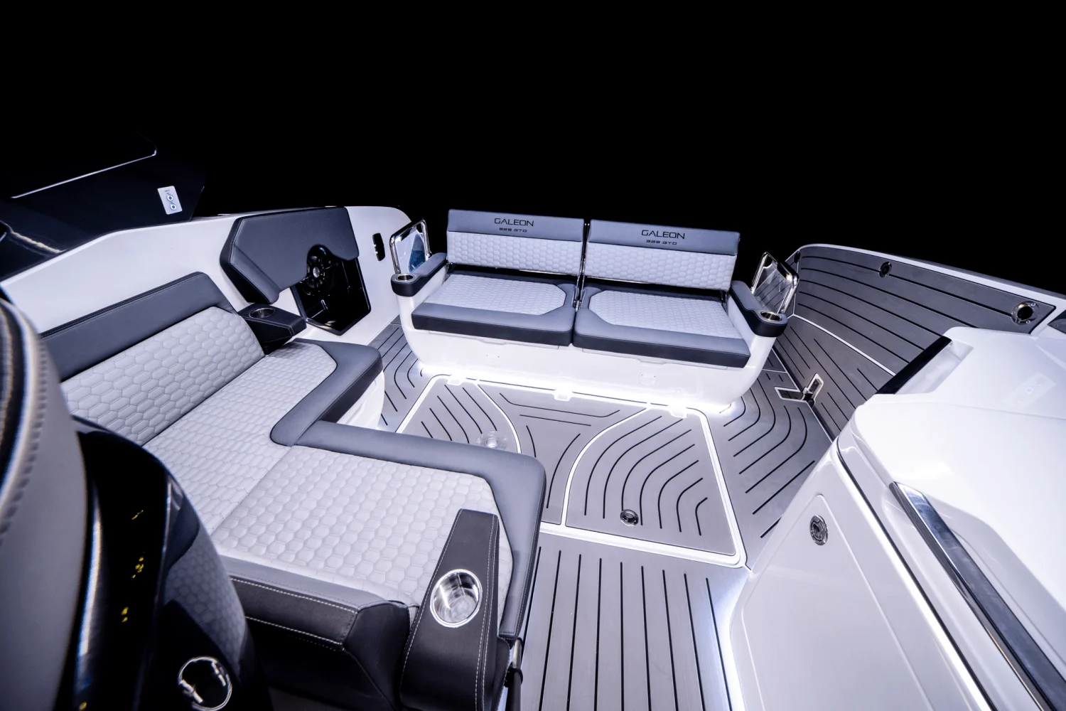 2026 Galeon 335 GTO Image Thumbnail #14