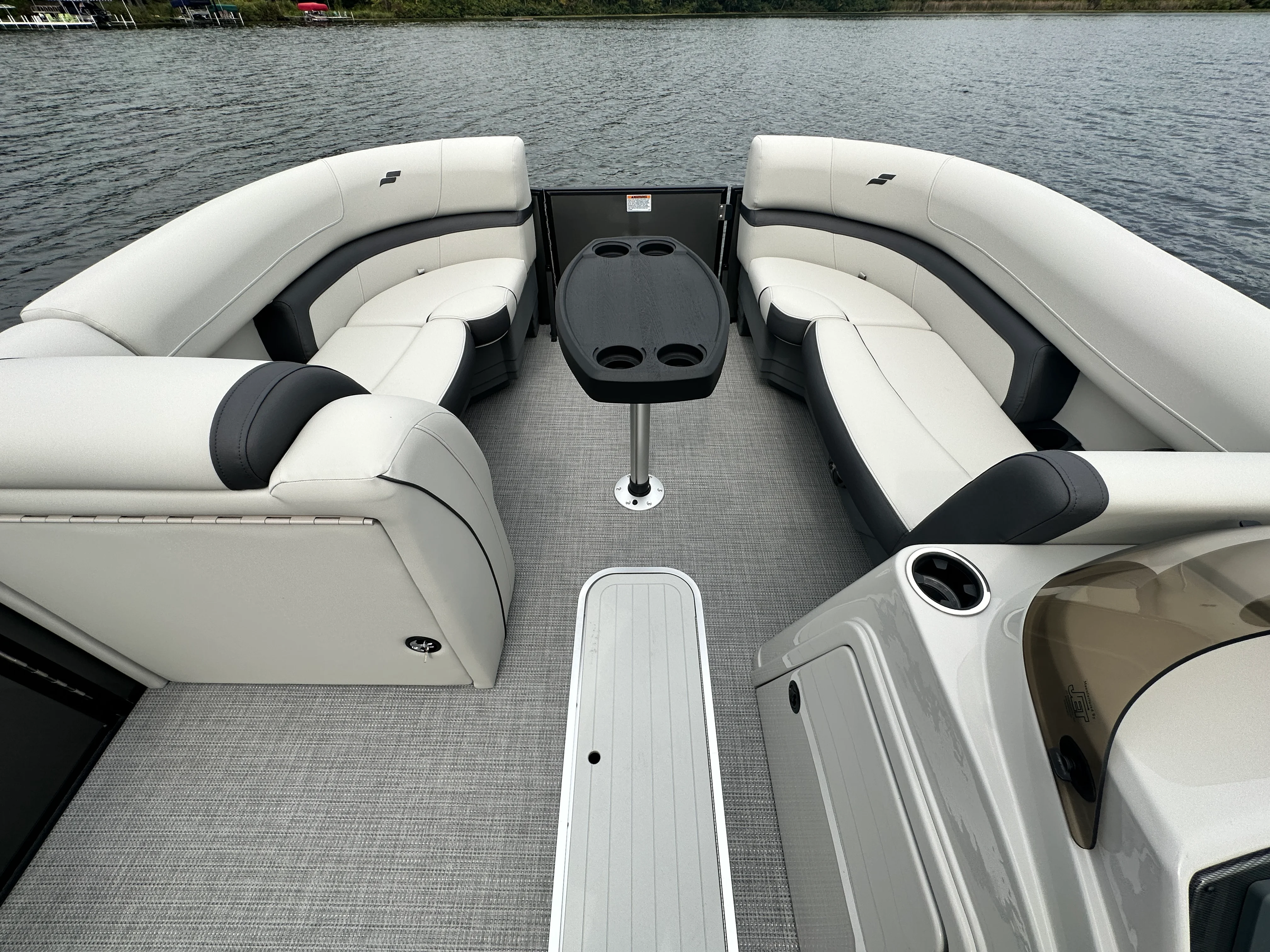 2026 Starcraft EXS 3 Q DH Image Thumbnail #5