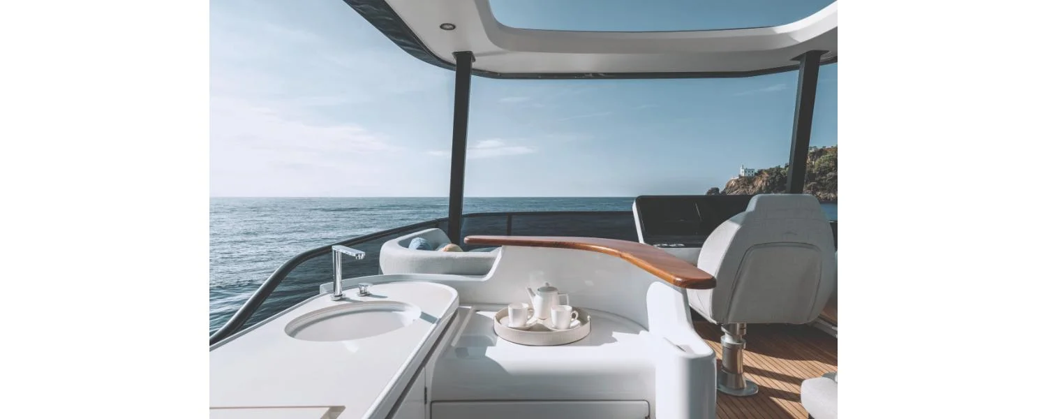 2026 Azimut Fly 68 Image Thumbnail #10