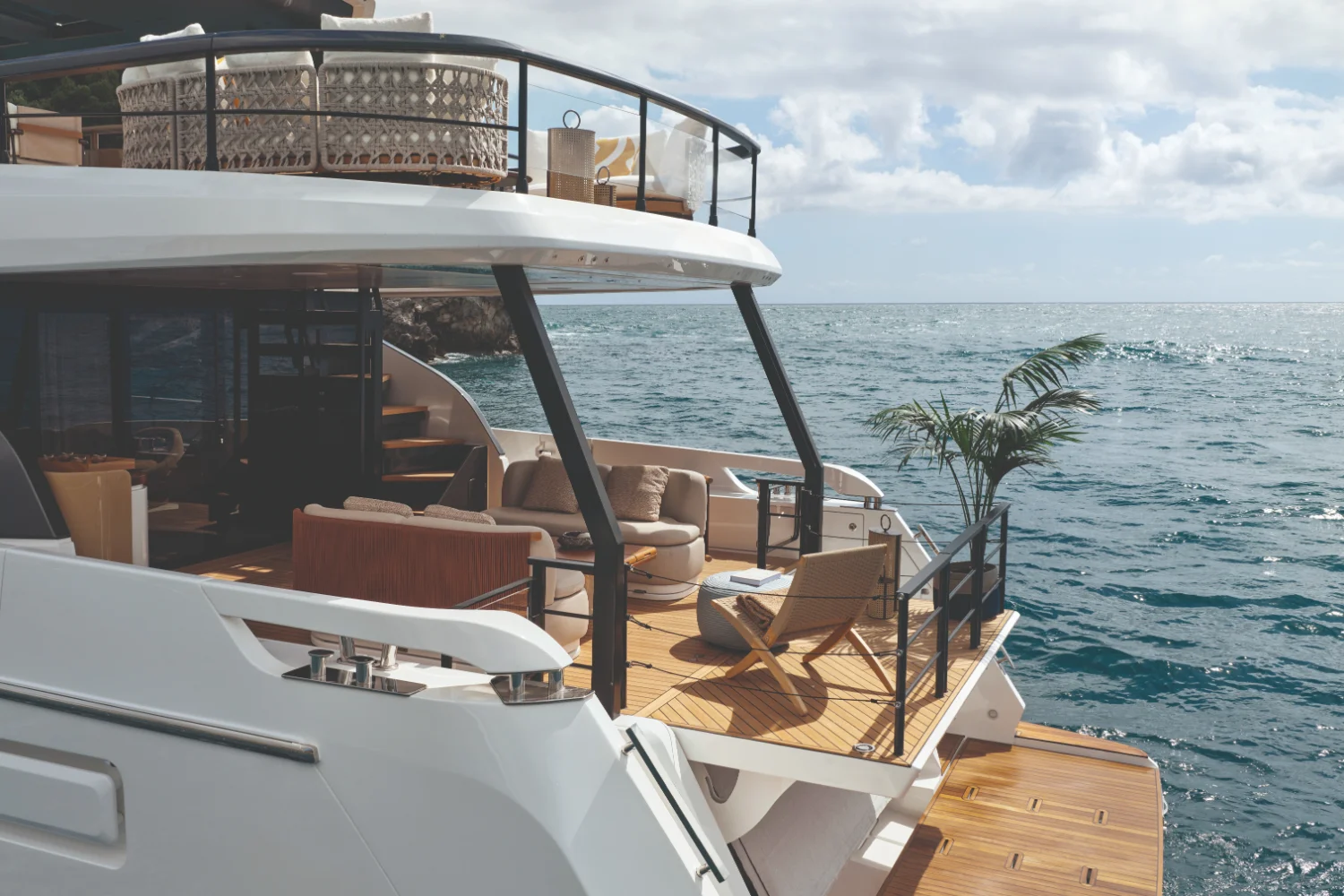 2026 Azimut Fly 82 Image Thumbnail #18