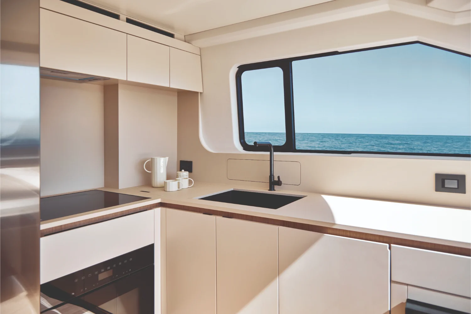 2026 Azimut Fly 82 Image Thumbnail #21