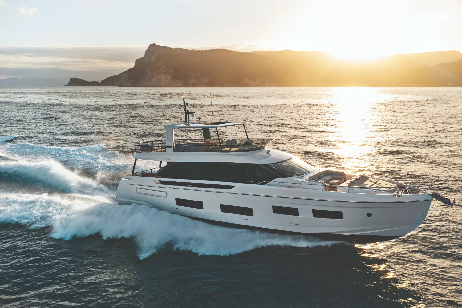 2026 Azimut Fly 82 Image Thumbnail #1