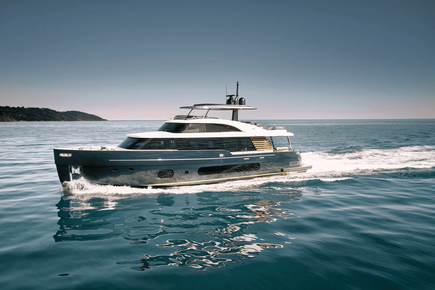 2026 Azimut
                                                             Magellano 66 Image Thumbnail #0