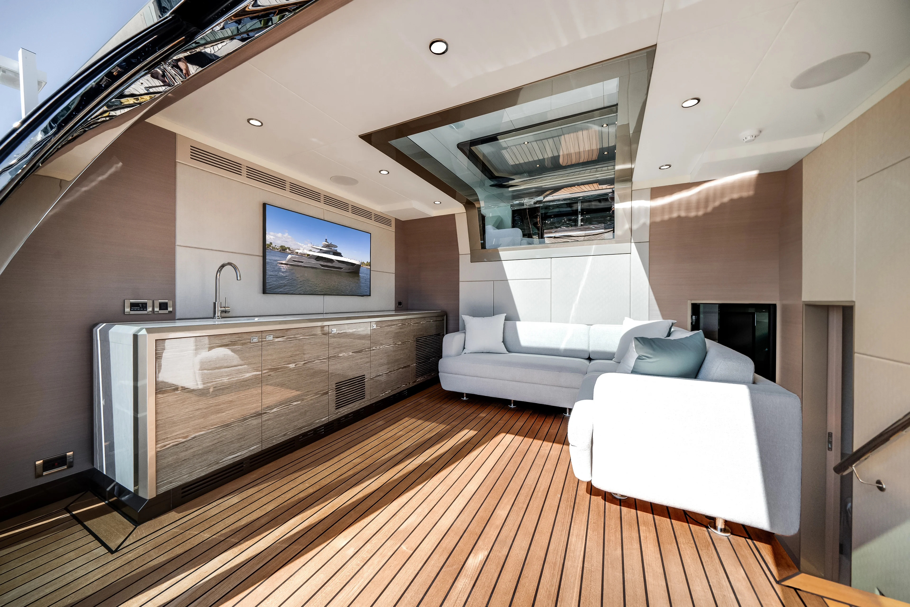 2026 Ocean Alexander 35R Image Thumbnail #19