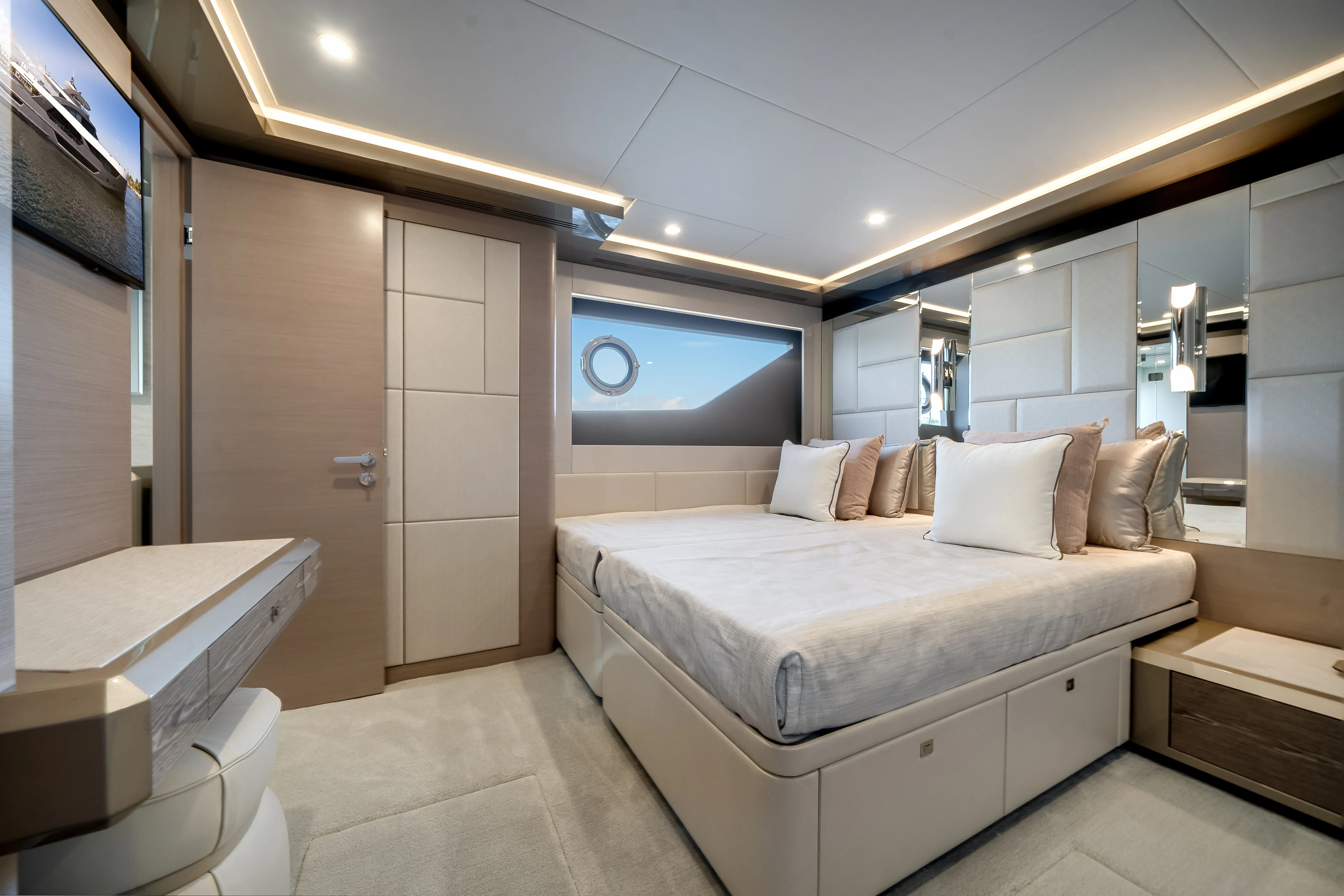 2026 Ocean Alexander 35R Image Thumbnail #79