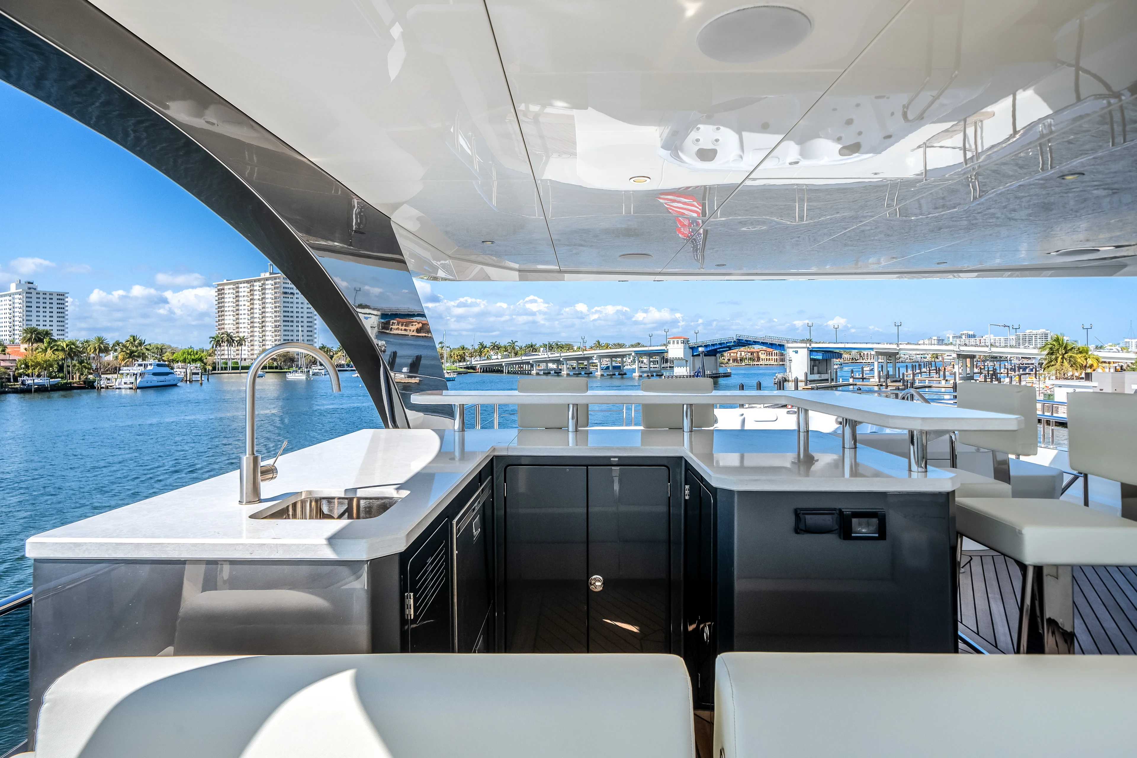 2026 Ocean Alexander 35R Image Thumbnail #17