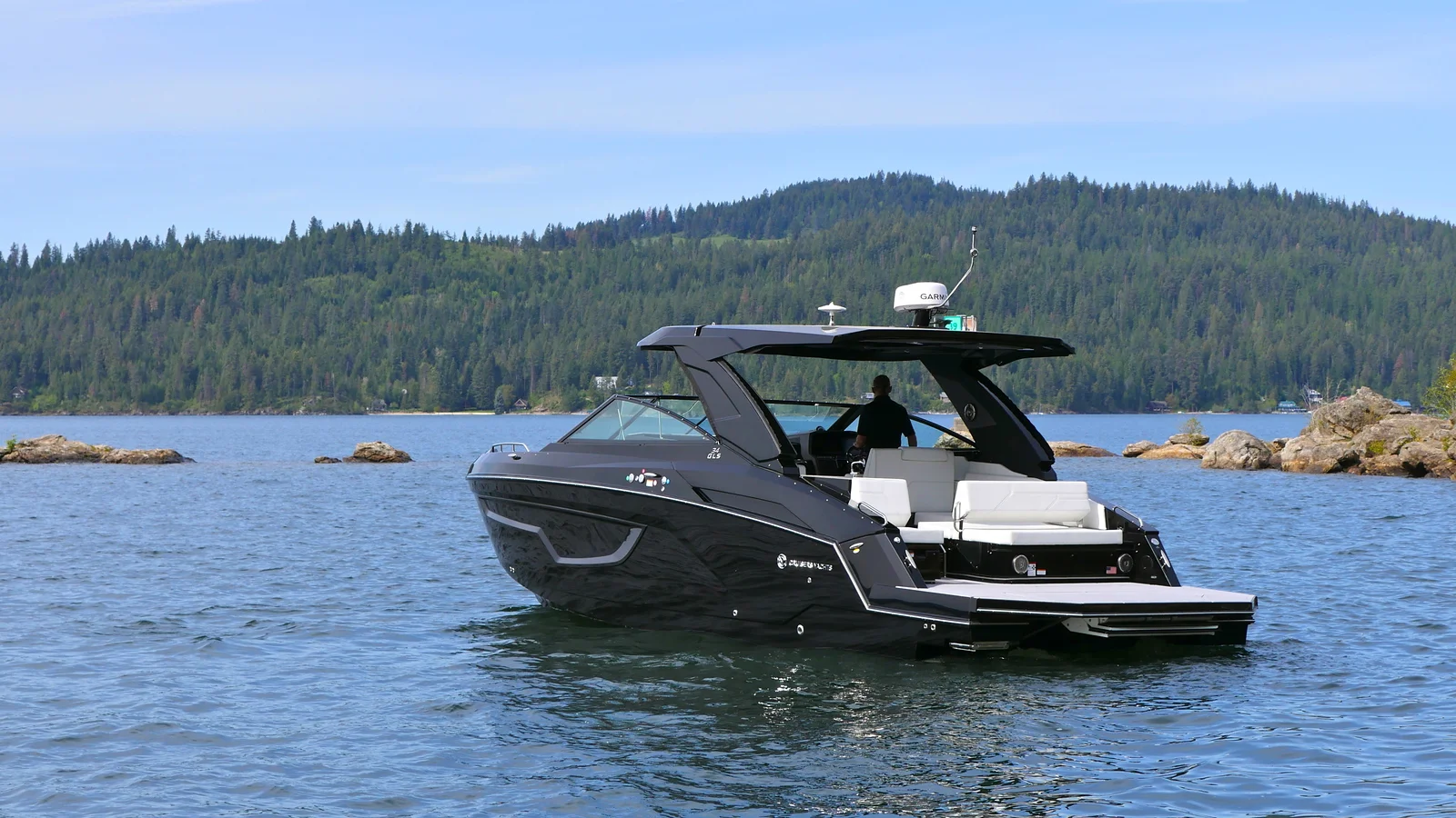 2026 Cruisers Yachts 34 GLS Image Thumbnail #10