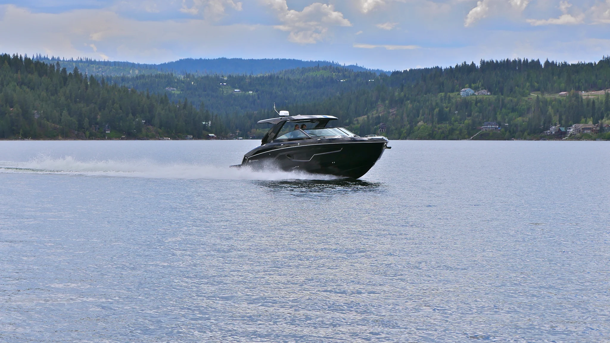 2026 Cruisers Yachts 34 GLS Image Thumbnail #11