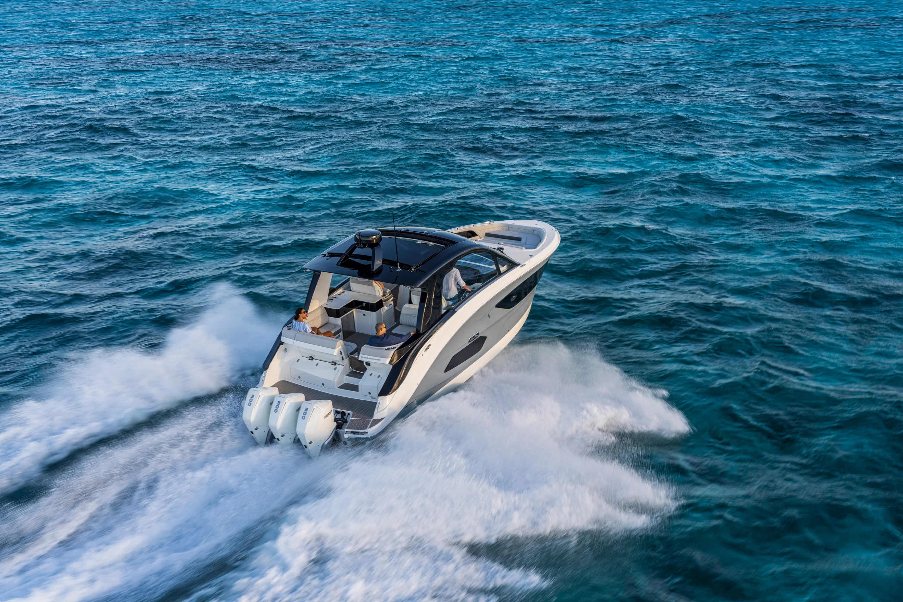 2026 Sea Ray Sundancer 370 Outboard Image Thumbnail #16