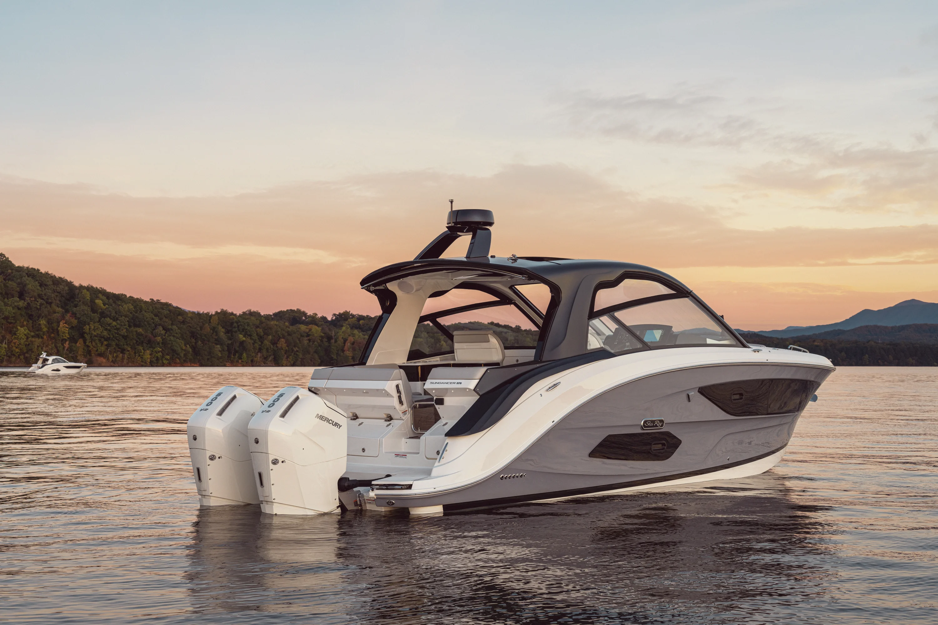 2026 Sea Ray Sundancer 370 Outboard Image Thumbnail #38