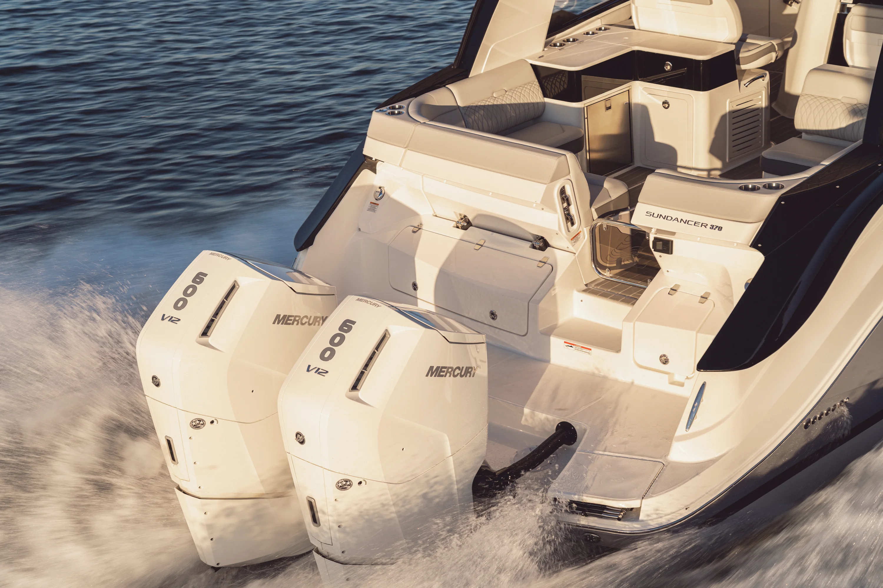 2026 Sea Ray Sundancer 370 Outboard Image Thumbnail #5