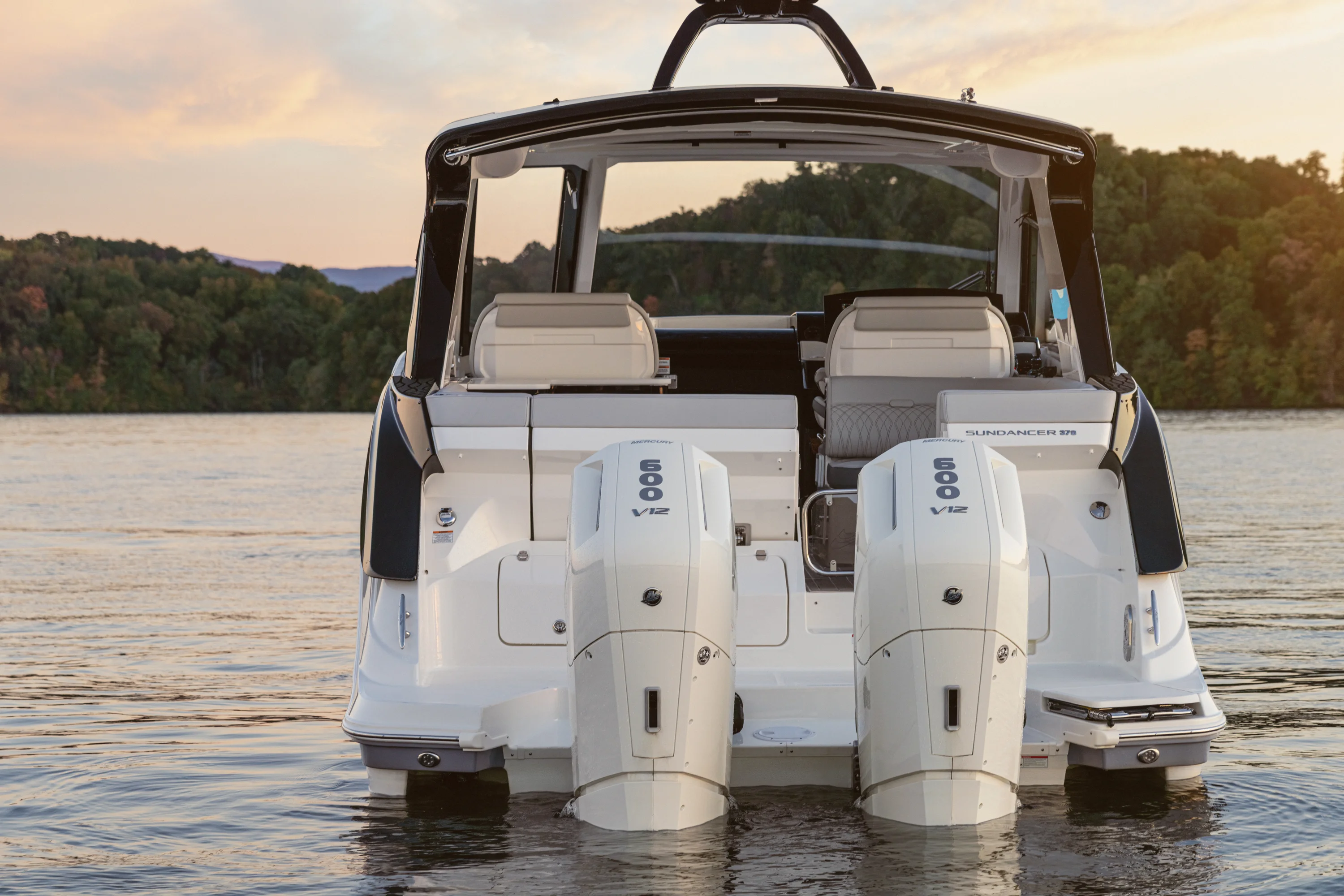 2026 Sea Ray Sundancer 370 Outboard Image Thumbnail #35