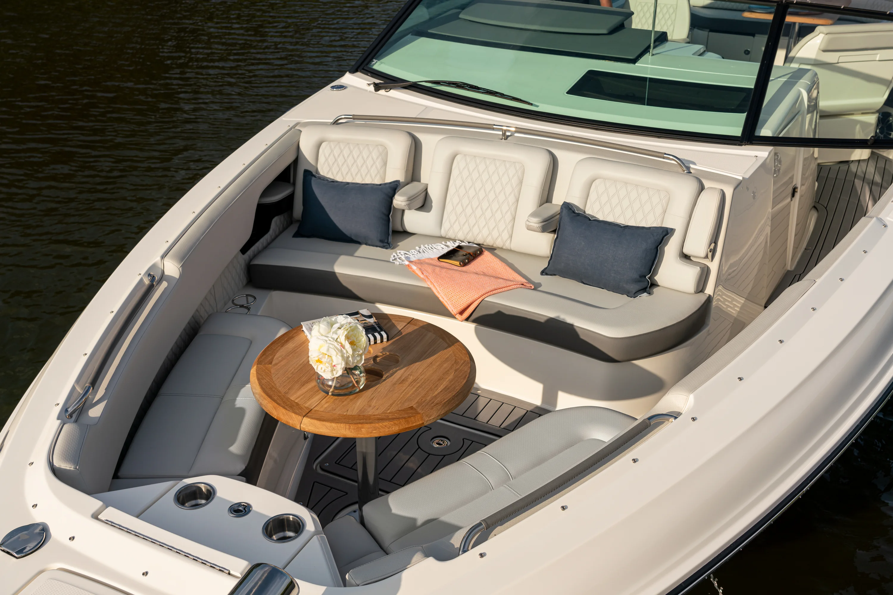 2026 Sea Ray SLX 400 Image Thumbnail #35