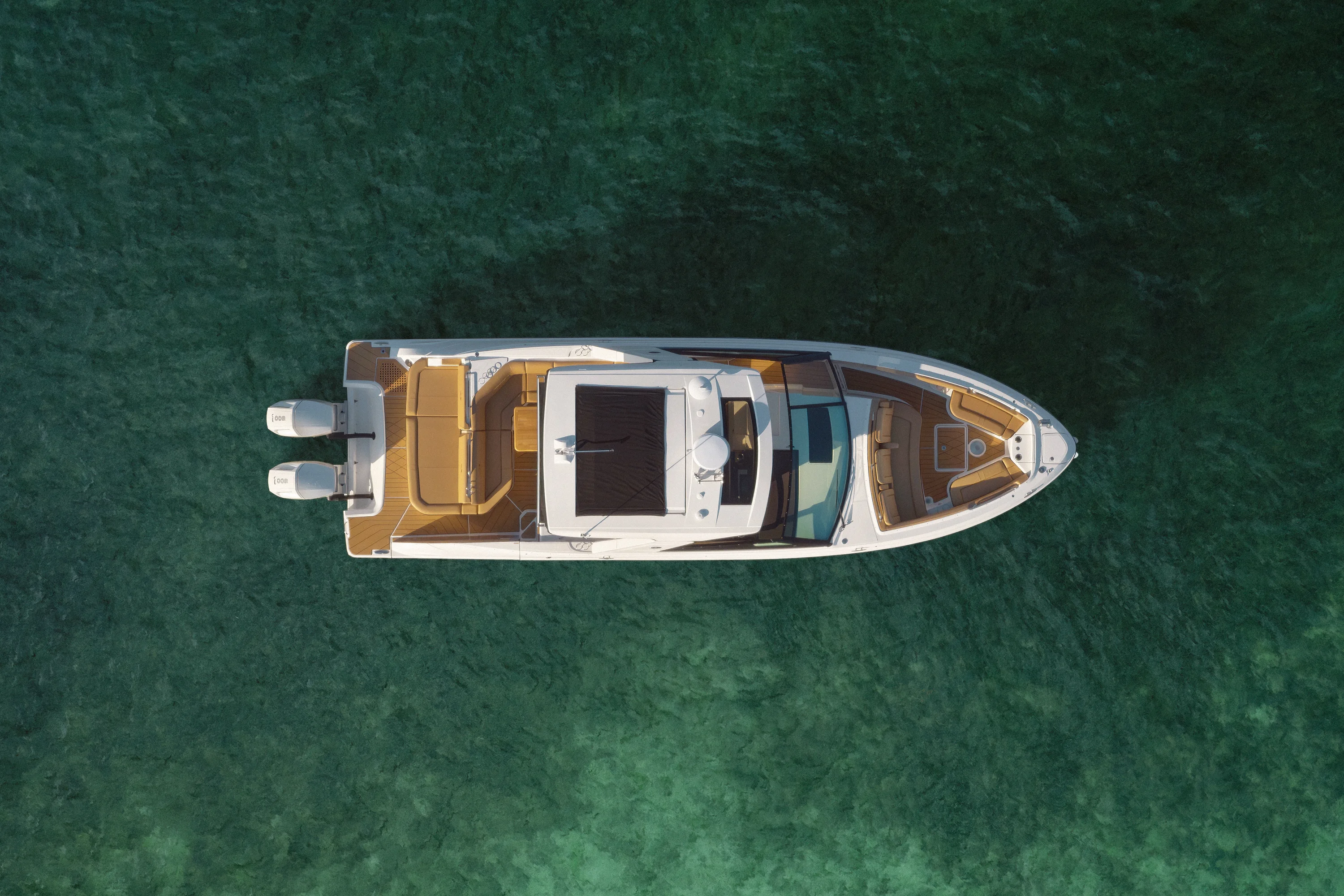 2026 Sea Ray SLX 400 Outboard Image Thumbnail #2