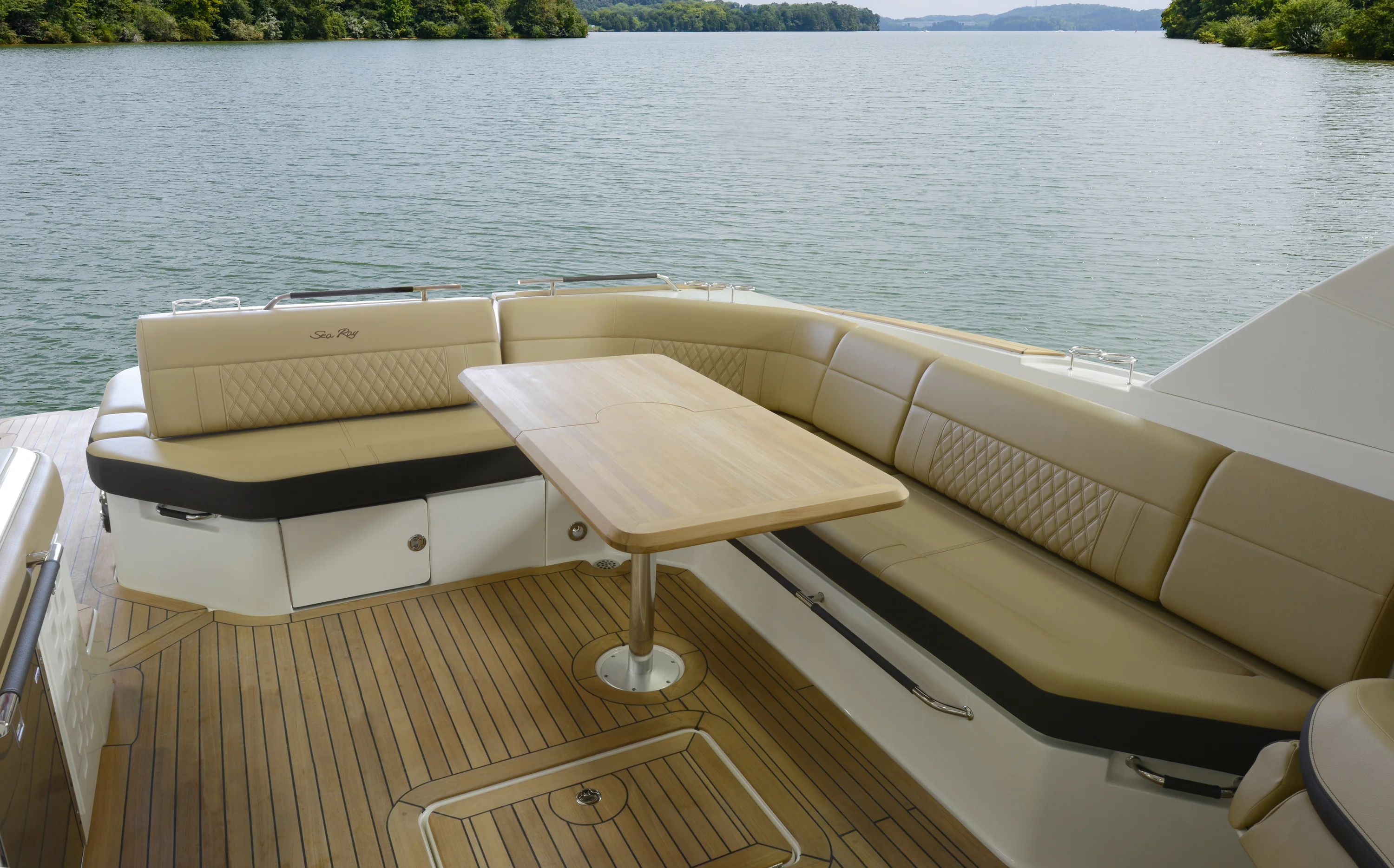 2026 Sea Ray SLX 400 Outboard Image Thumbnail #22
