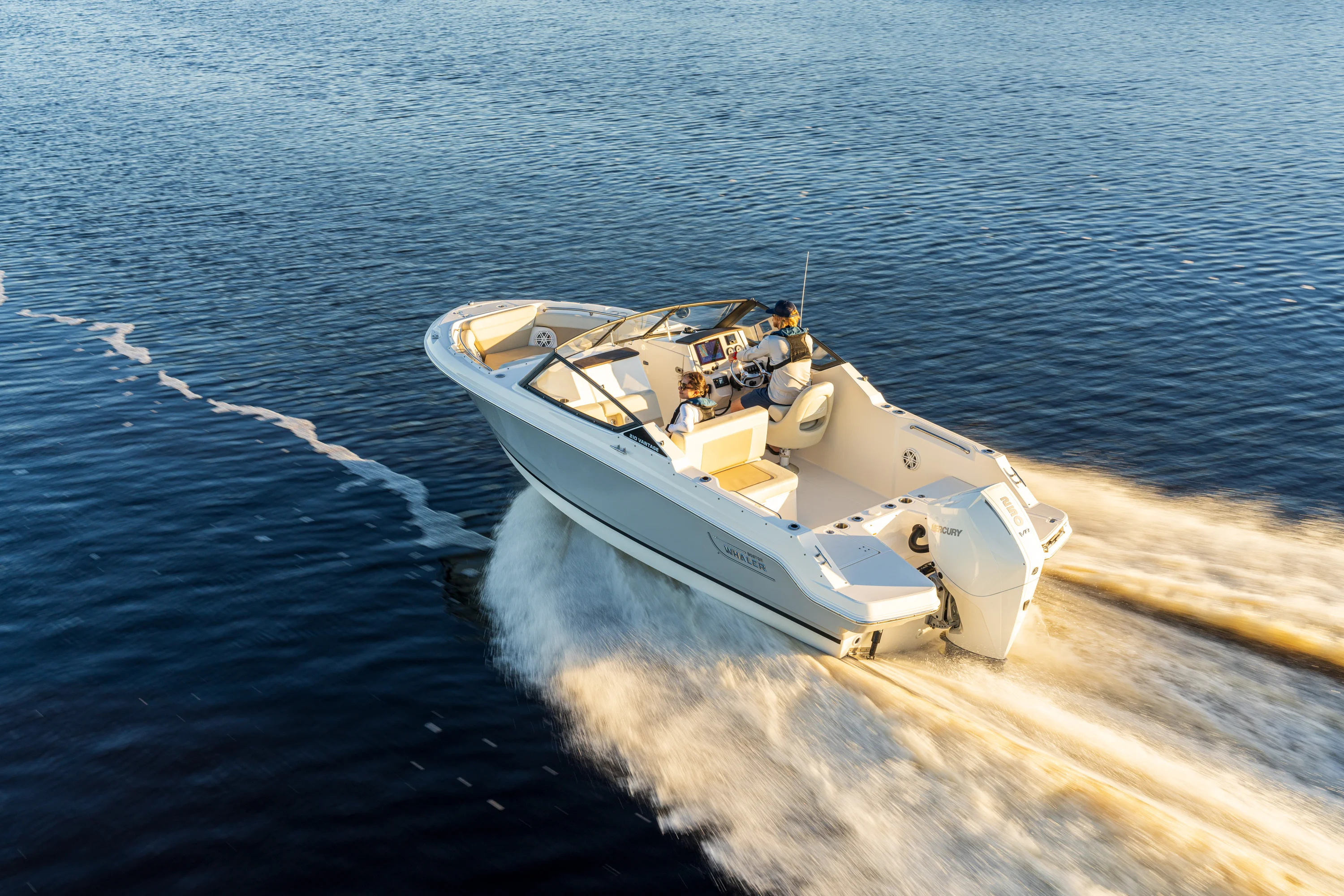 2026 Boston Whaler 210 Vantage Image Thumbnail #9