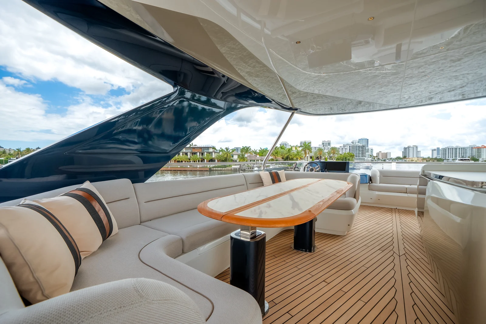 2026 Galeon 620 FLY Image Thumbnail #32
