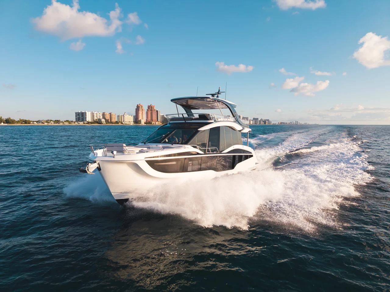 2026 Galeon 620 FLY Image Thumbnail #4