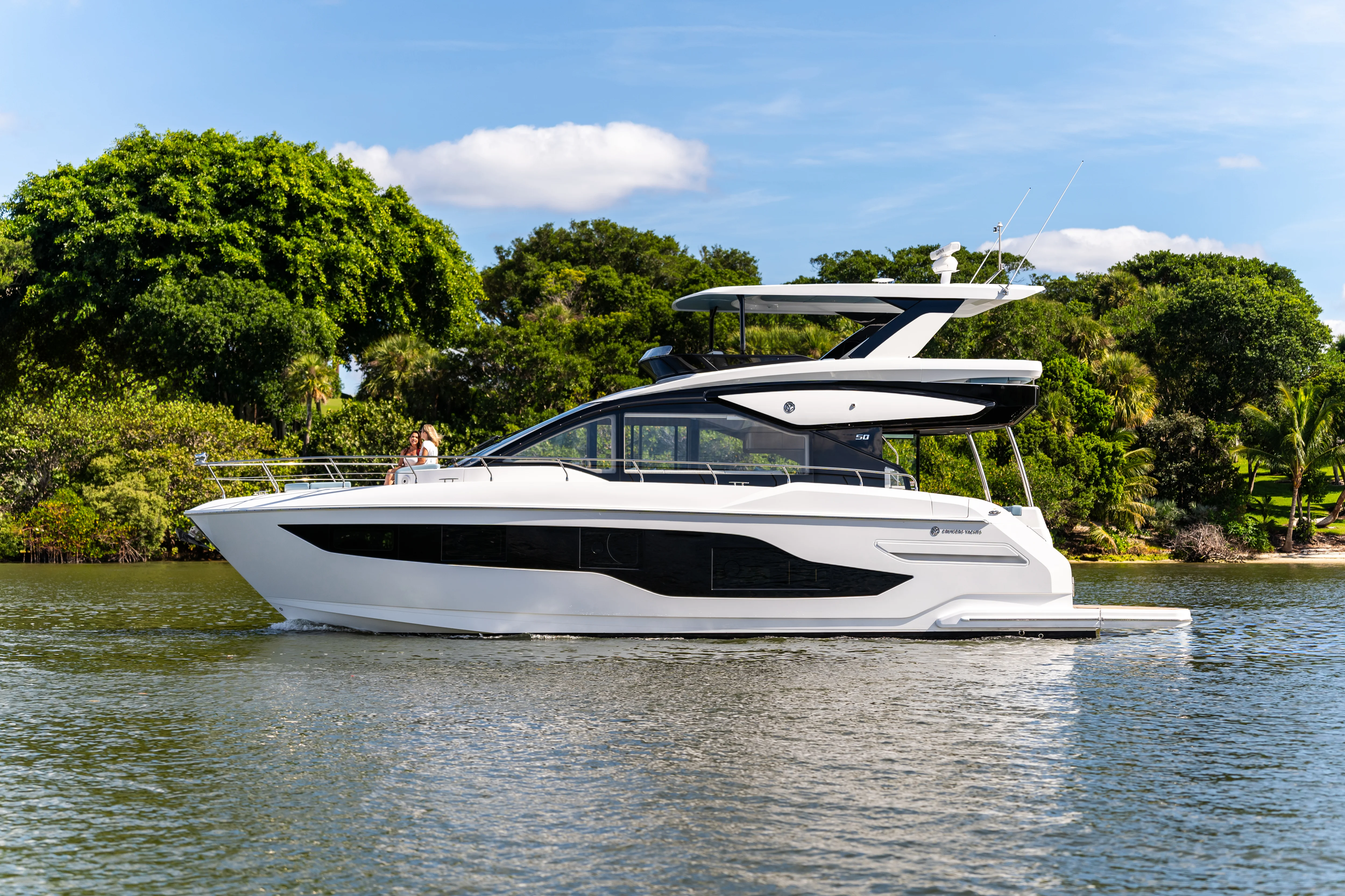 2026 Cruisers Yachts 50 FLY Image Thumbnail #31