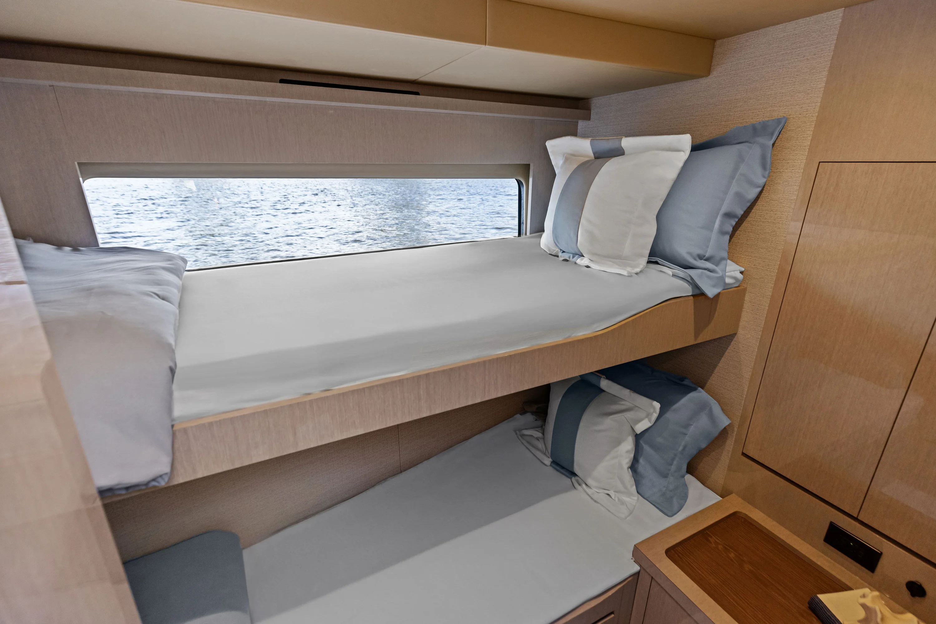 2026 Cruisers Yachts 50 FLY Image Thumbnail #45