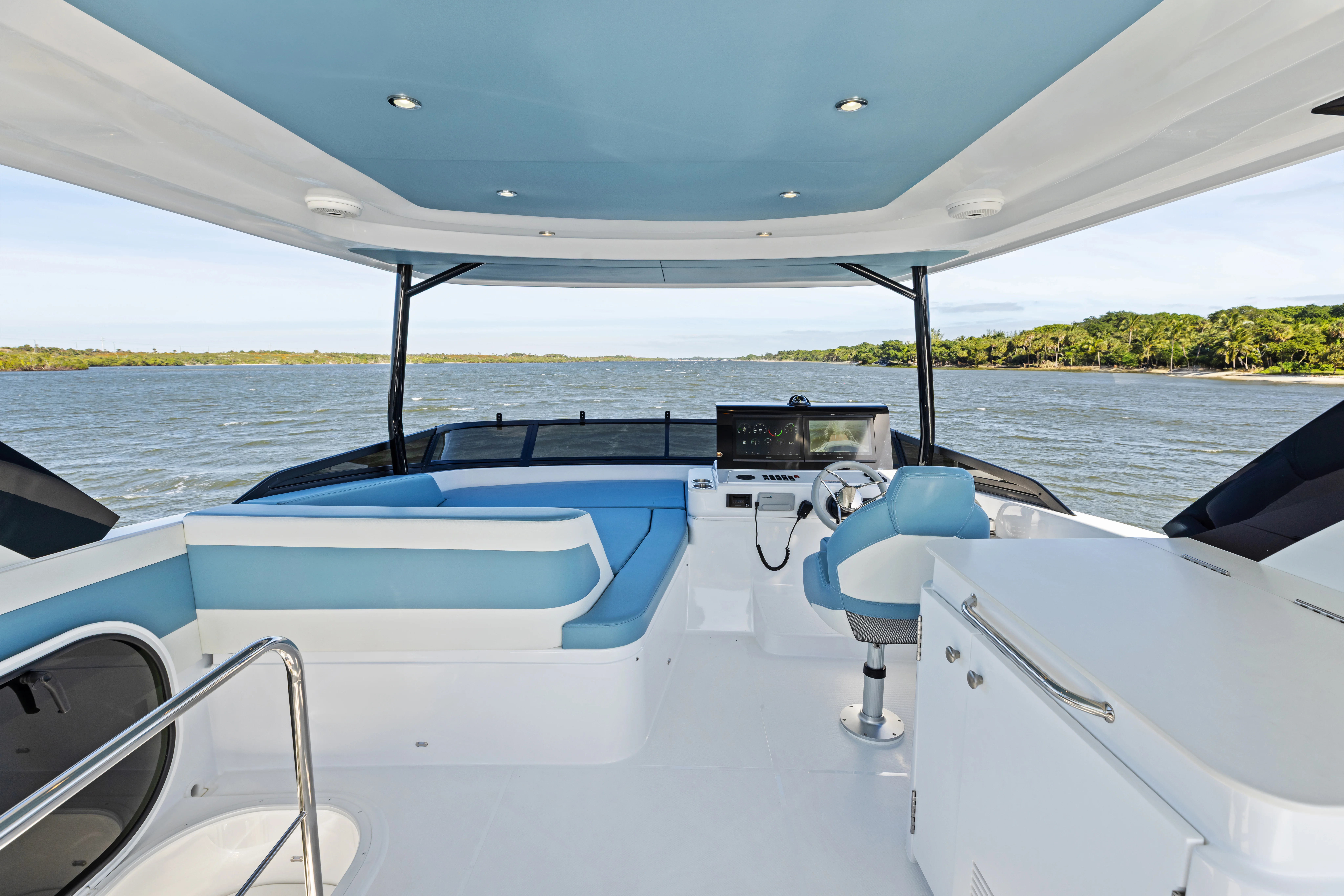 2026 Cruisers Yachts
                                                             50 FLY Image Thumbnail #40