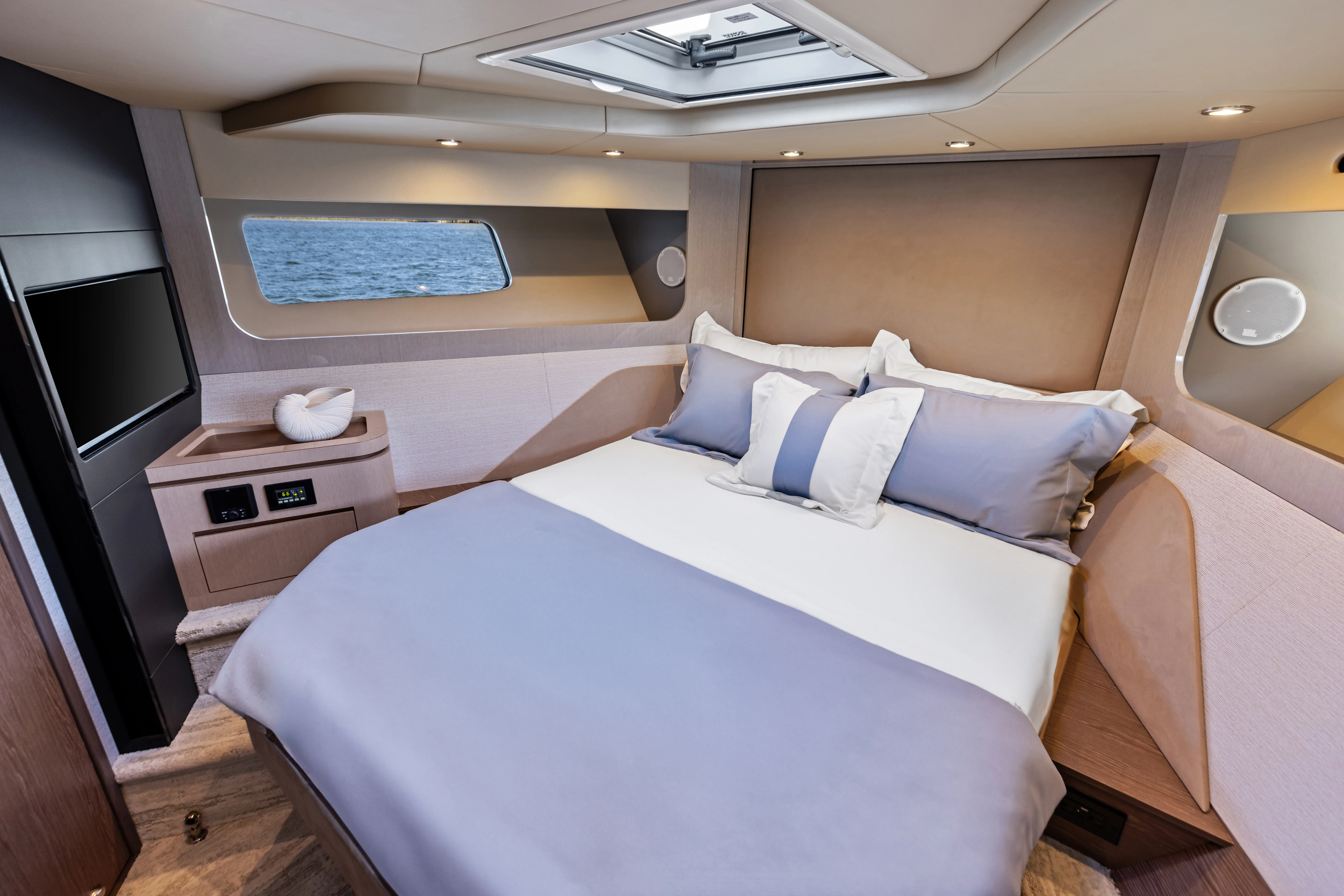 2026 Cruisers Yachts
                                                             50 FLY Image Thumbnail #50