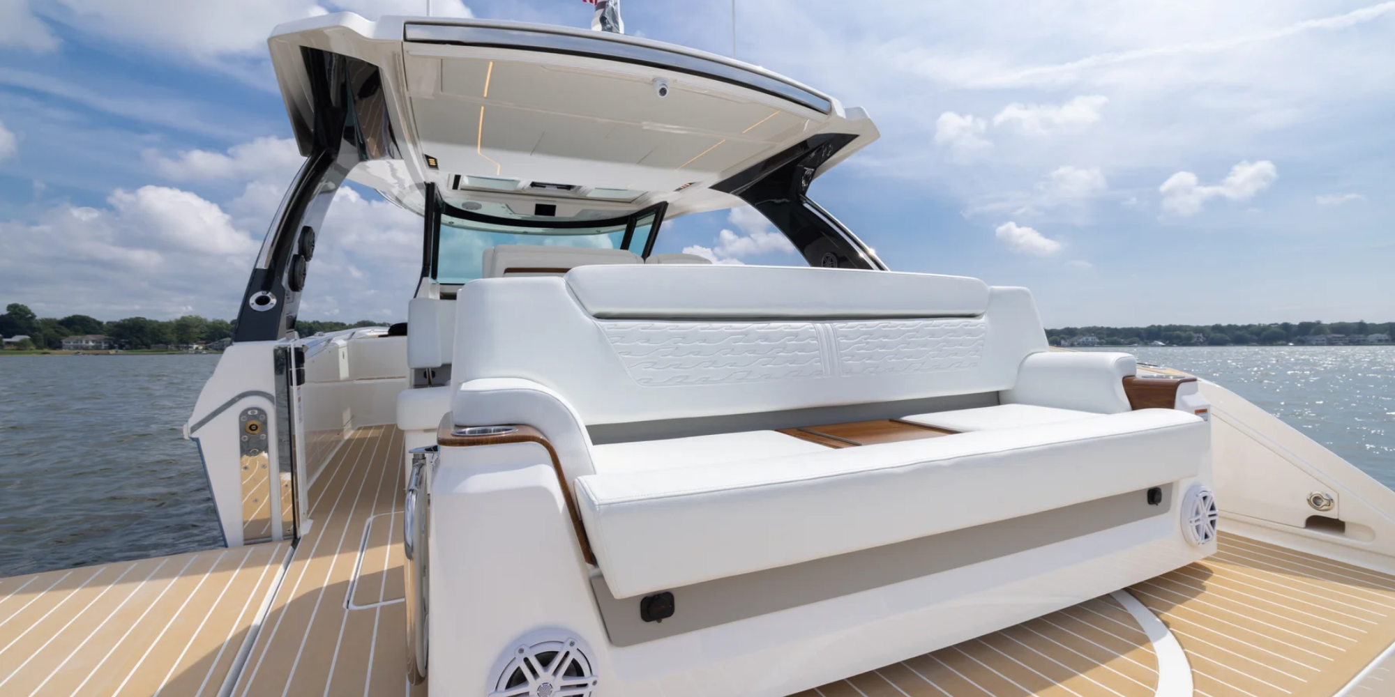 2026 Tiara Yachts 39 LS Image Thumbnail #5