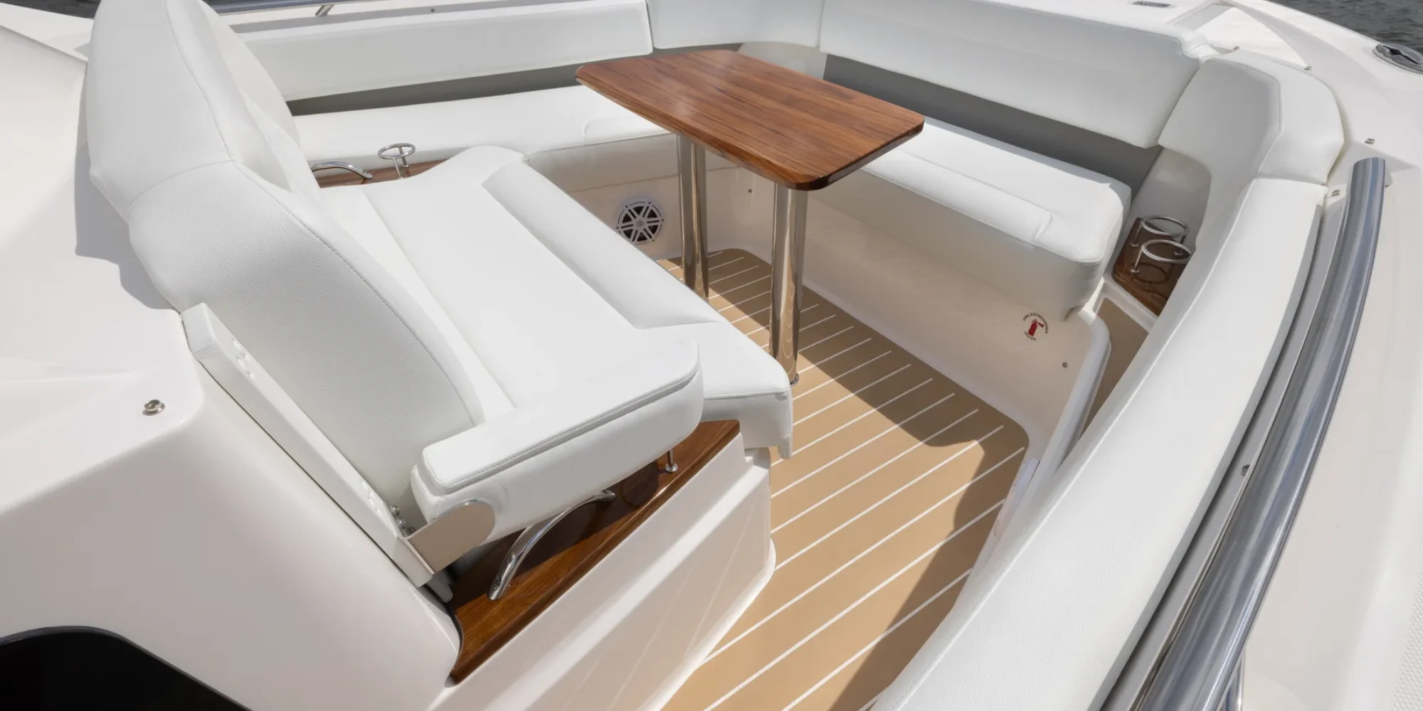 2026 Tiara Yachts 39 LS Image Thumbnail #8