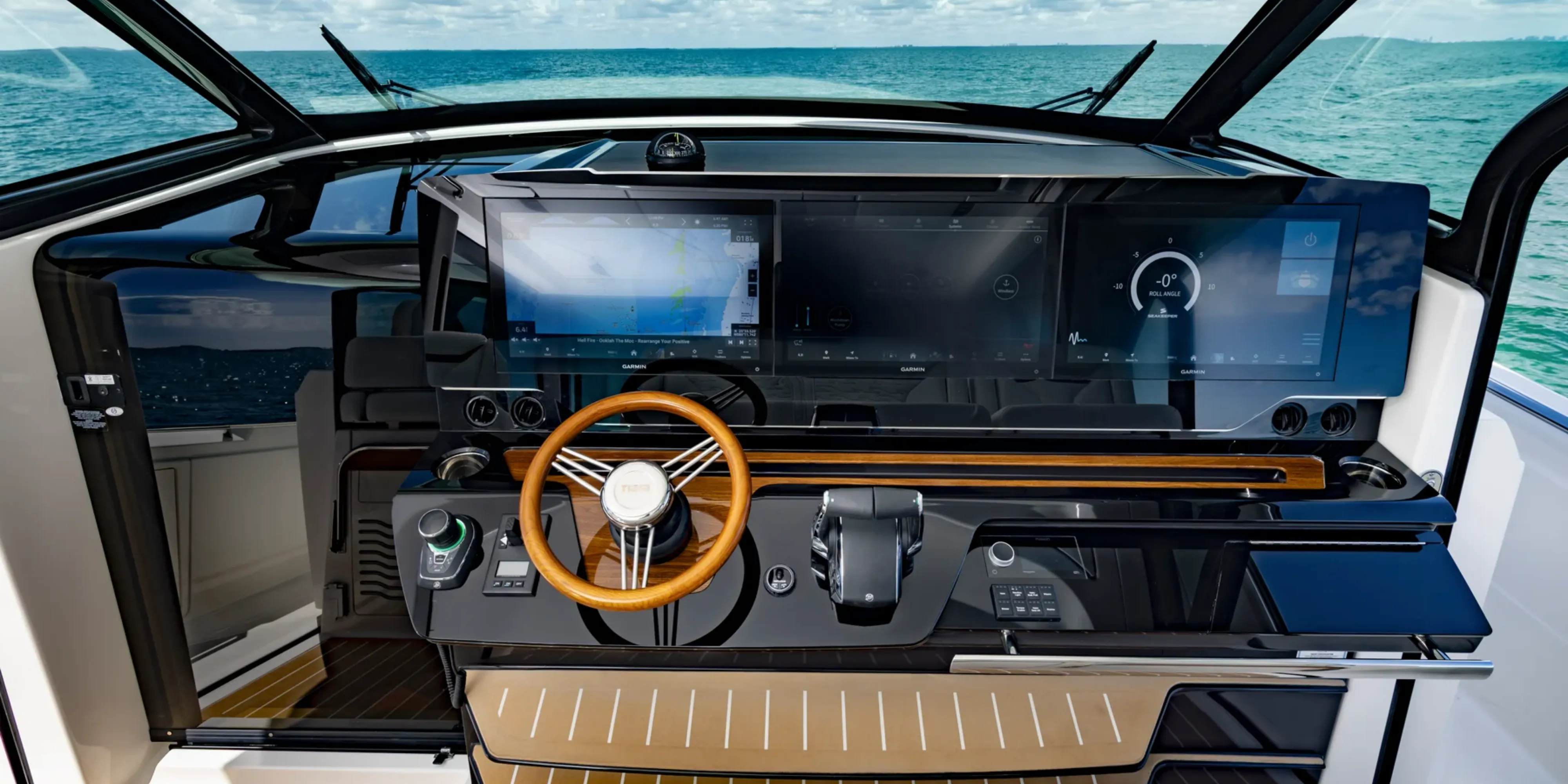 2026 Tiara Yachts 56 LS Image Thumbnail #15