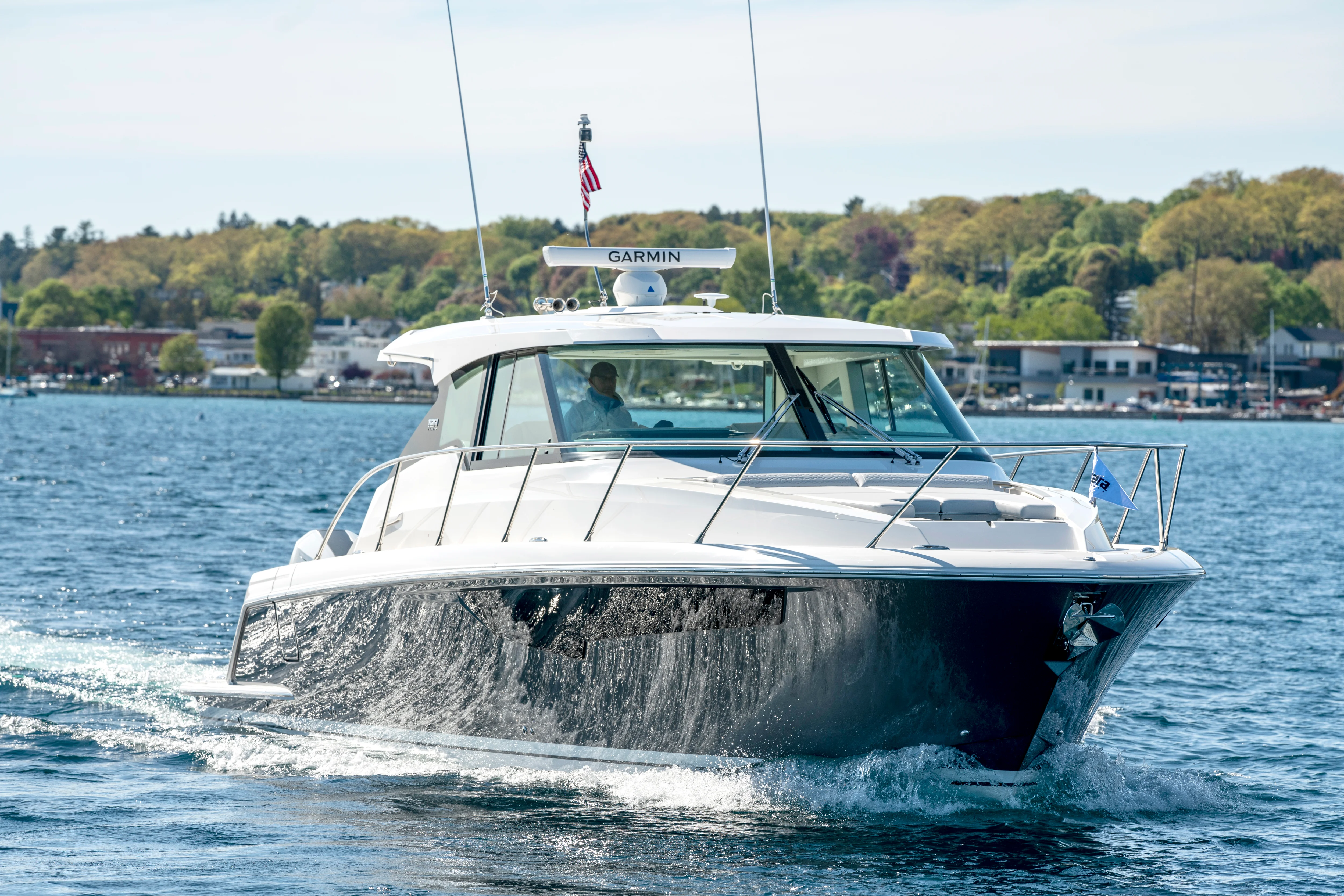 2026 Tiara Yachts 43 LE Image Thumbnail #4