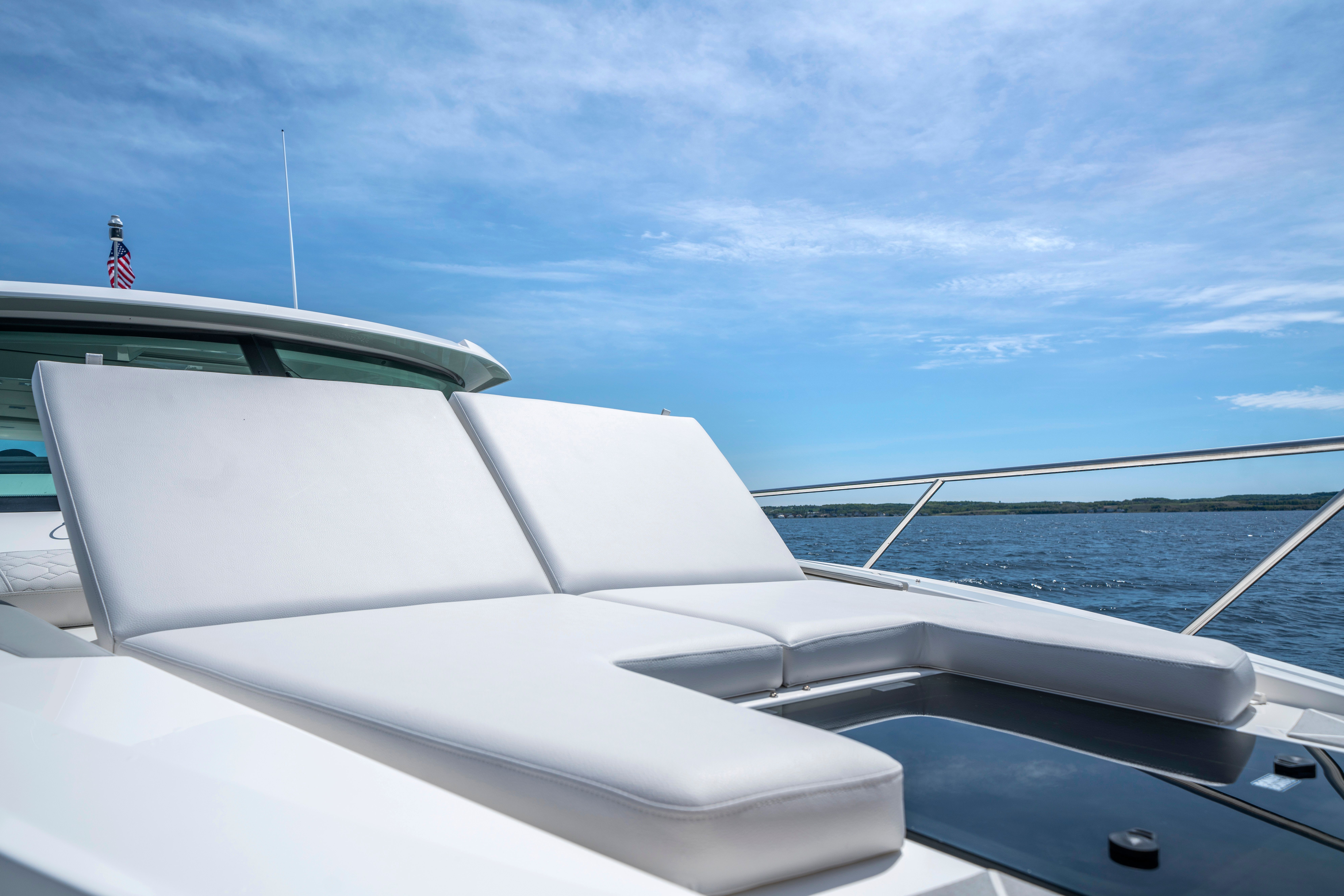 2026 Tiara Yachts 43 LE Image Thumbnail #6