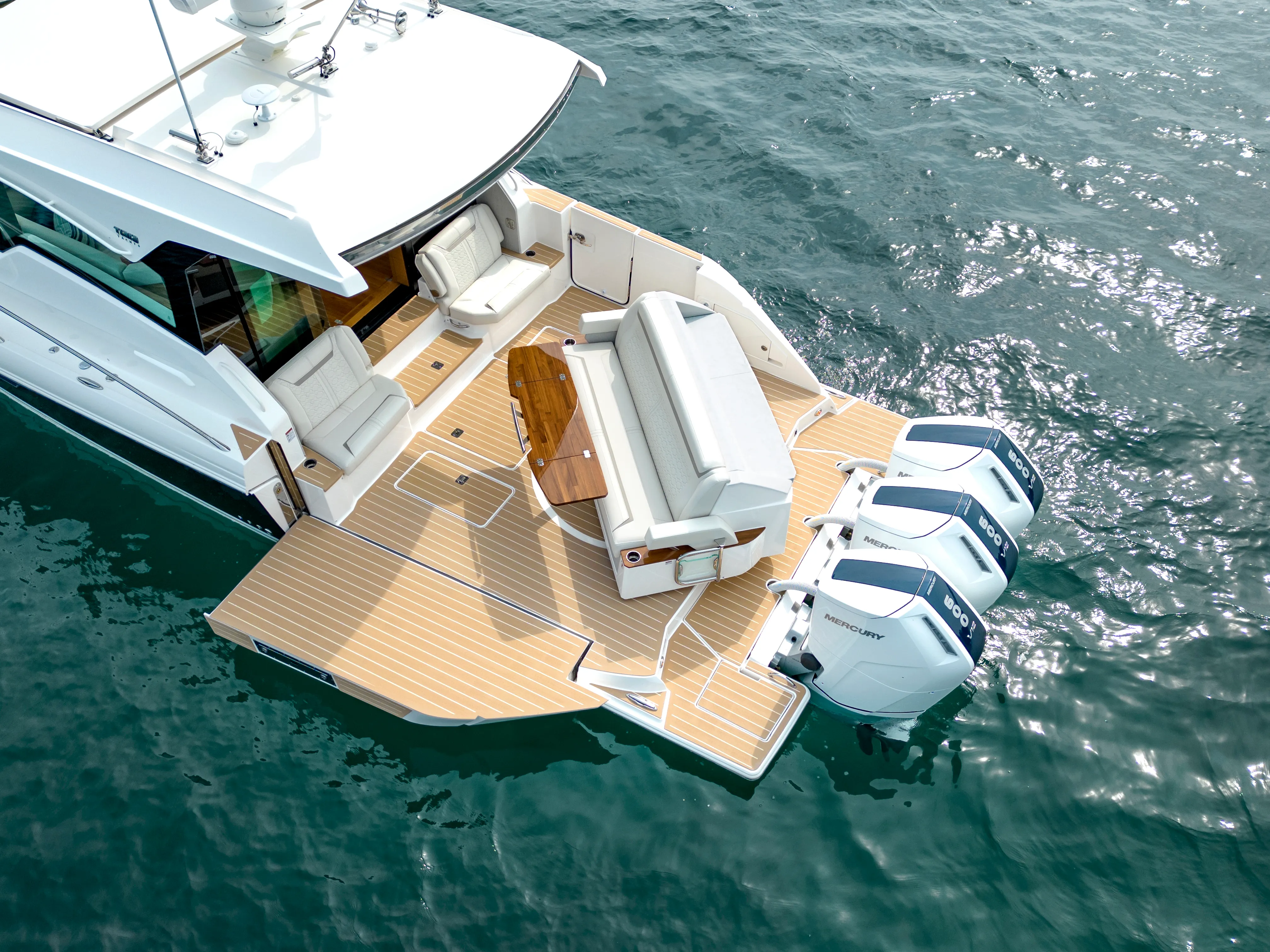 2026 Tiara Yachts 48 LE Image Thumbnail #6