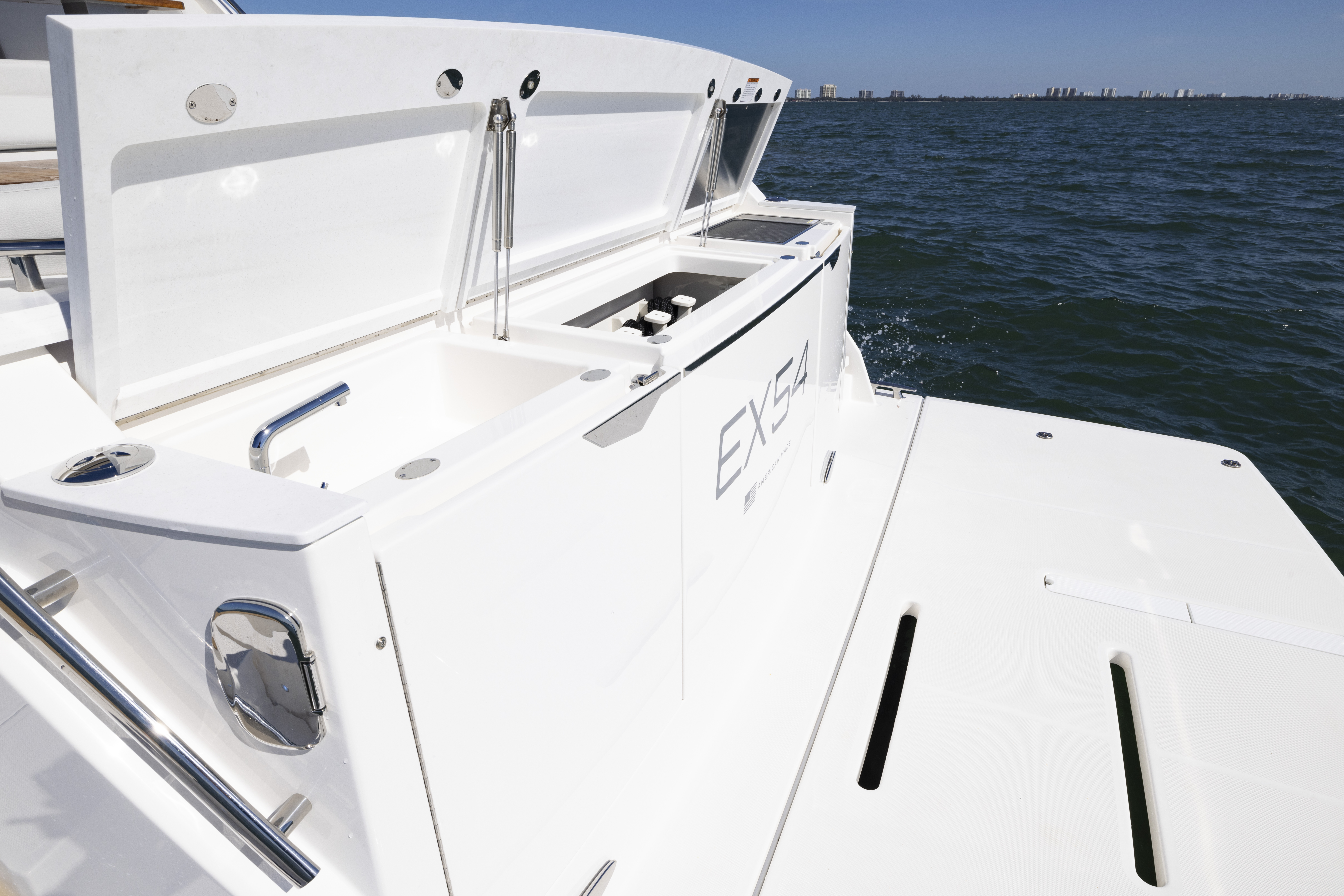 2026 Tiara Yachts 54 EX Image Thumbnail #5