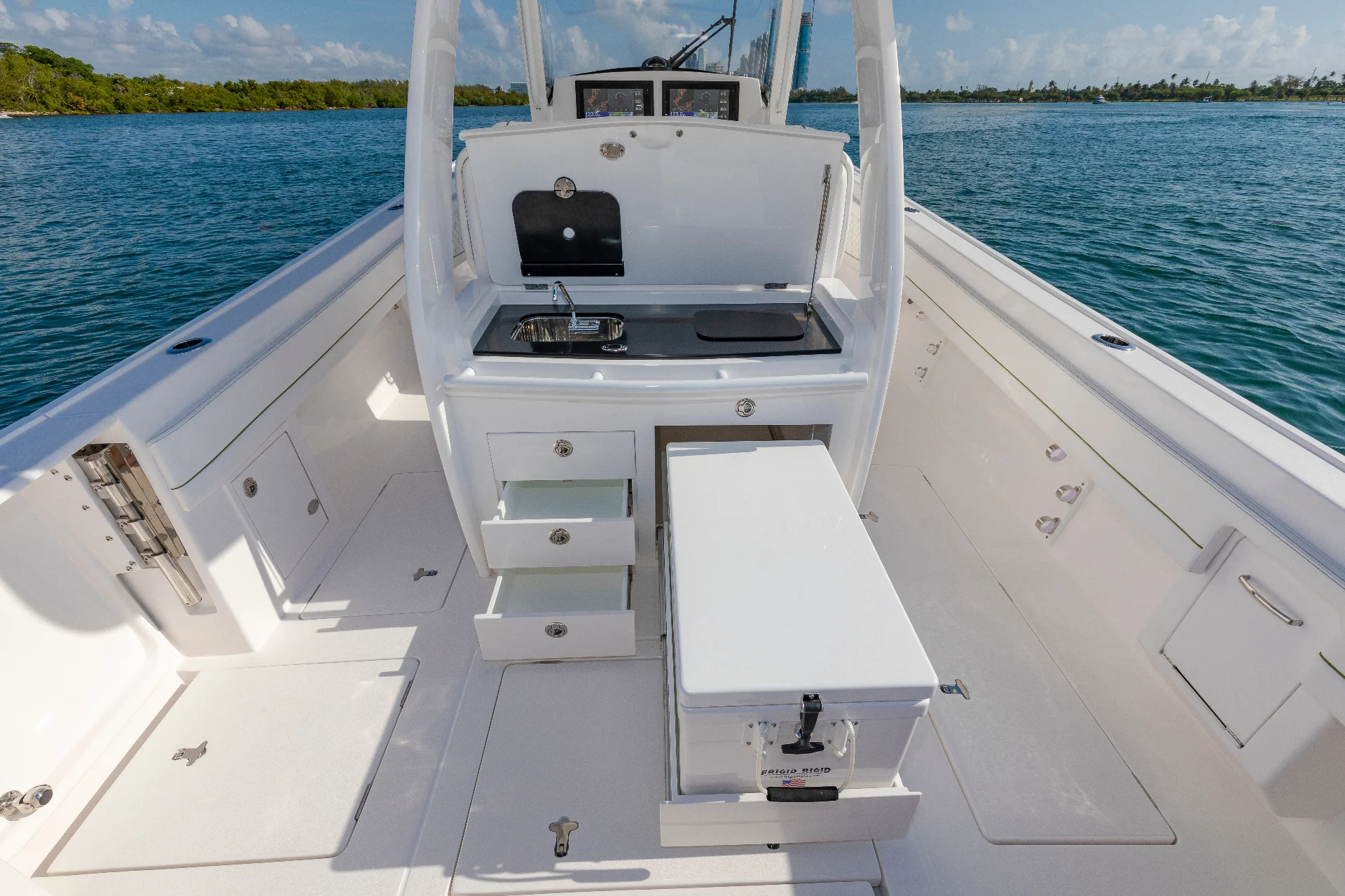 2026 Intrepid 375 Nomad SE Image Thumbnail #13