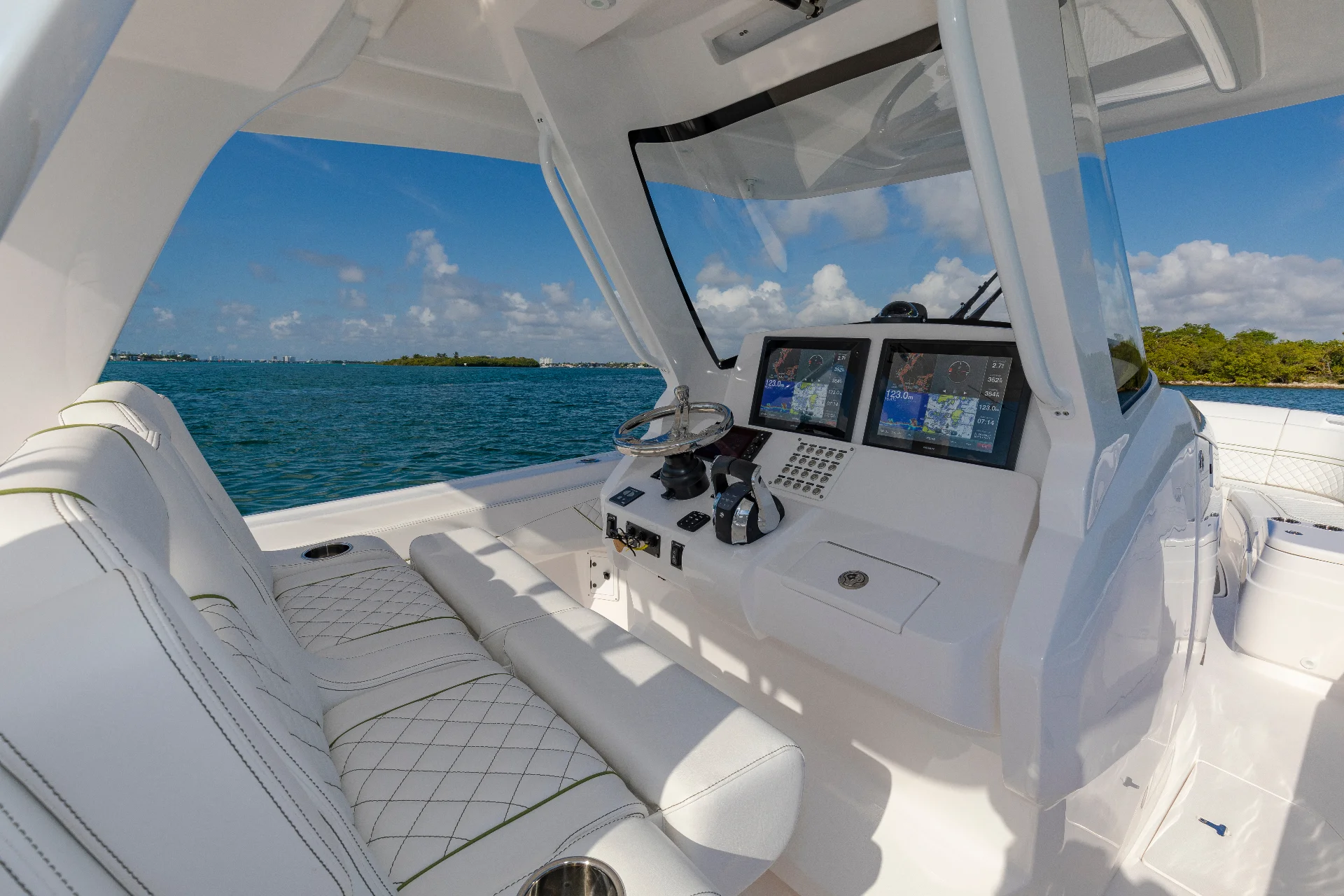 2026 Intrepid 375 Nomad SE Image Thumbnail #10