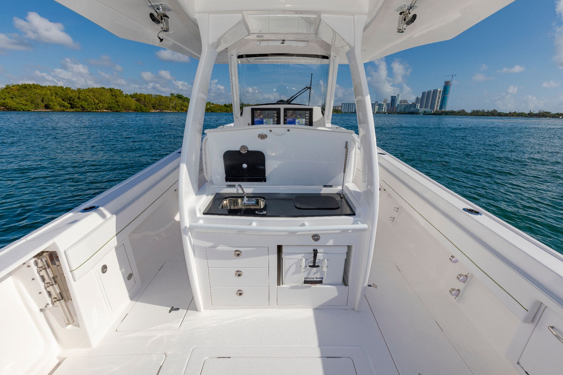 2026 Intrepid 375 Nomad SE Image Thumbnail #11